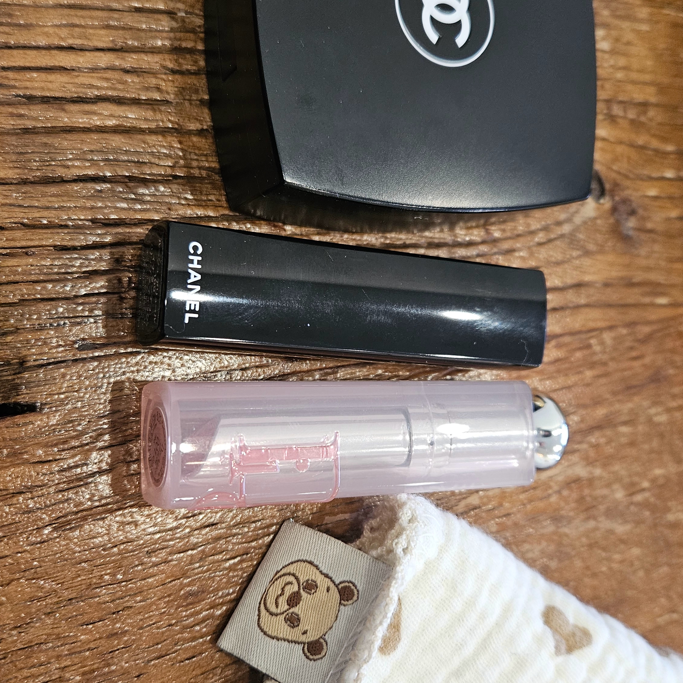 Dior Addict Lip Maximizer 009 Intense Rosewood, Chanel Rouge Coco Baume 착용 스타일 - 7