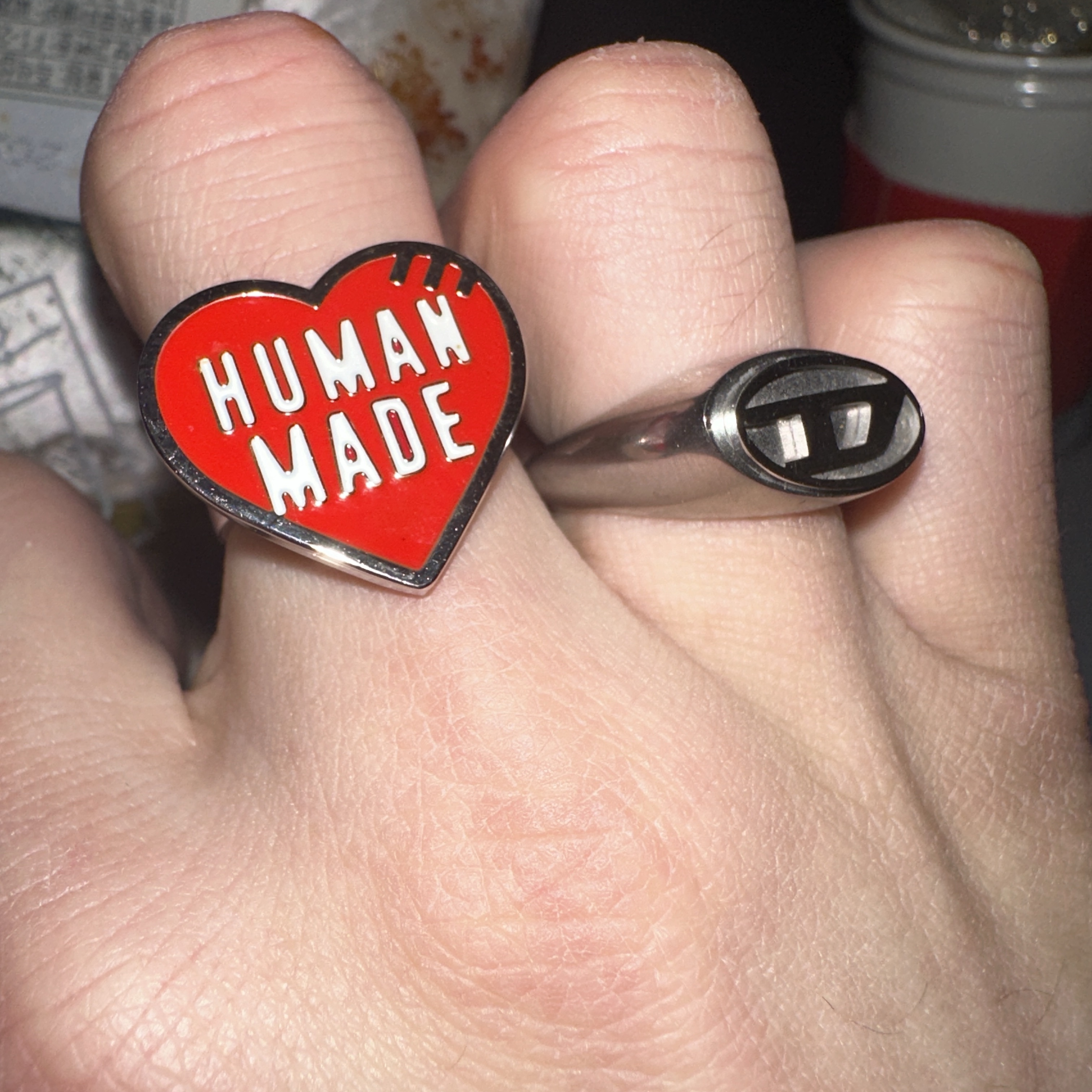 Human Made Heart Ring Red, Stussy New Era 9twenty Basic Trucker Woodland Camo 착용 스타일 - 2