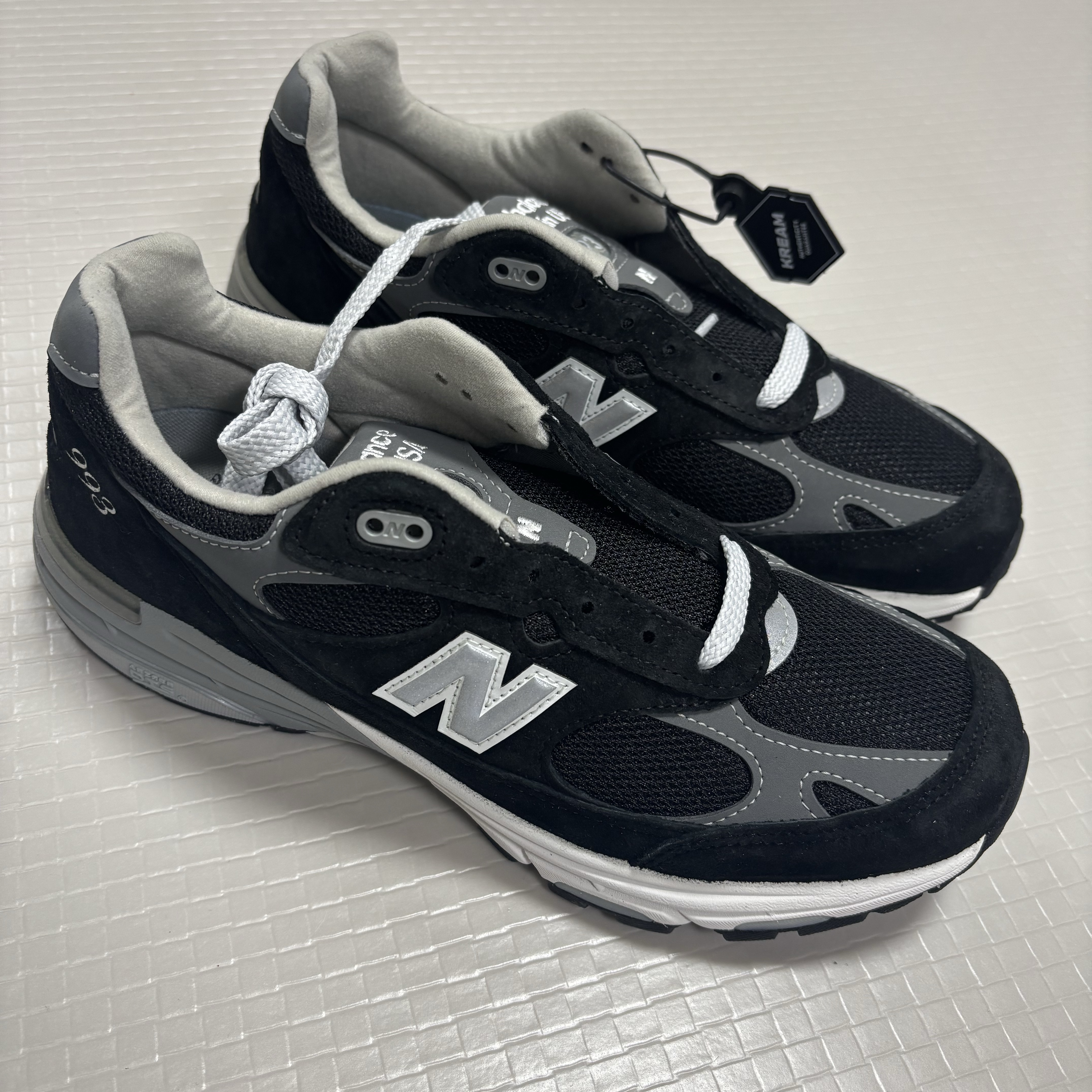 New Balance 993 Made in USA Black - D Standard 착용 스타일