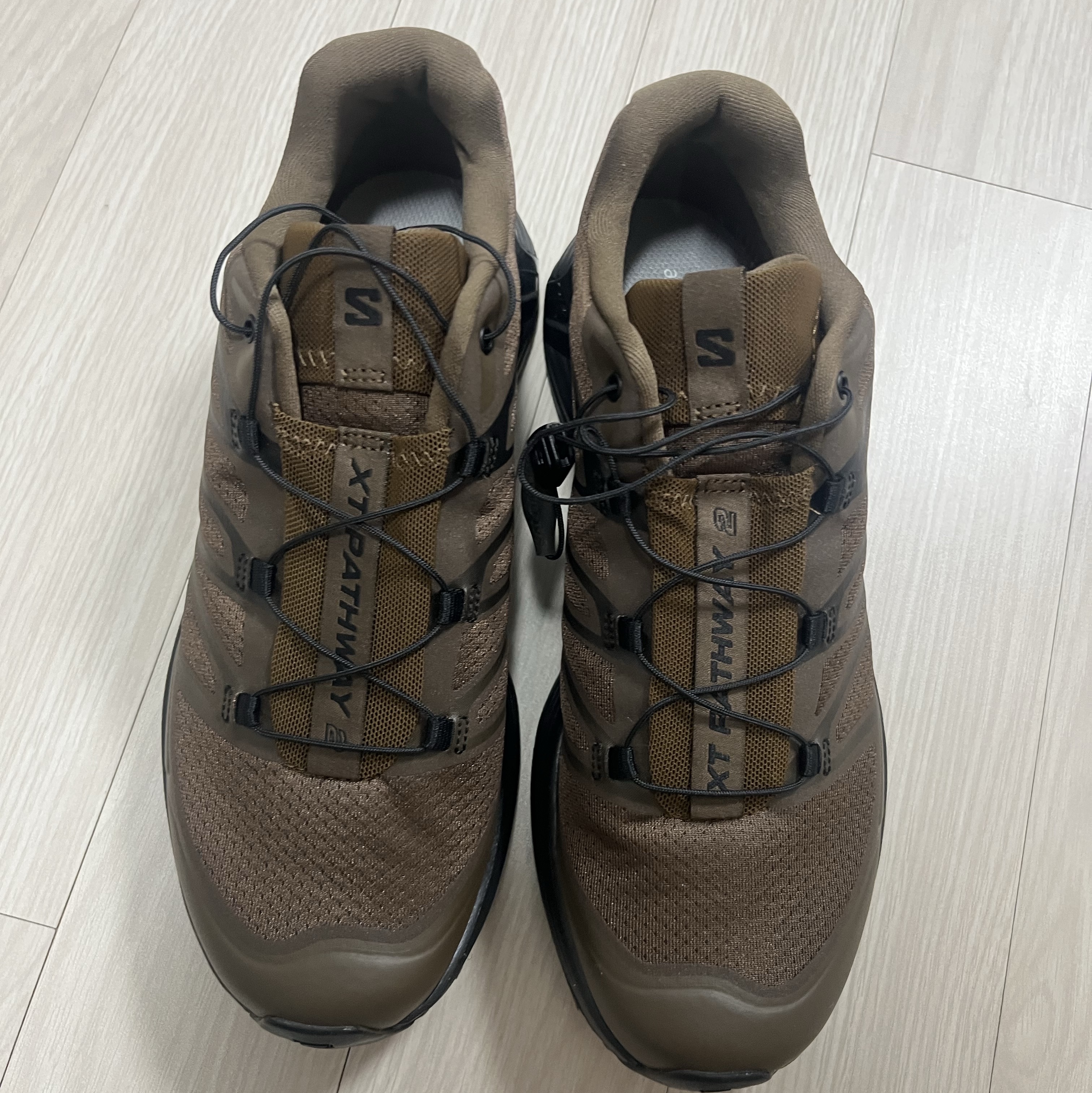Salomon XT-Pathway 2 Dark Earth Black 착용 스타일 - 2