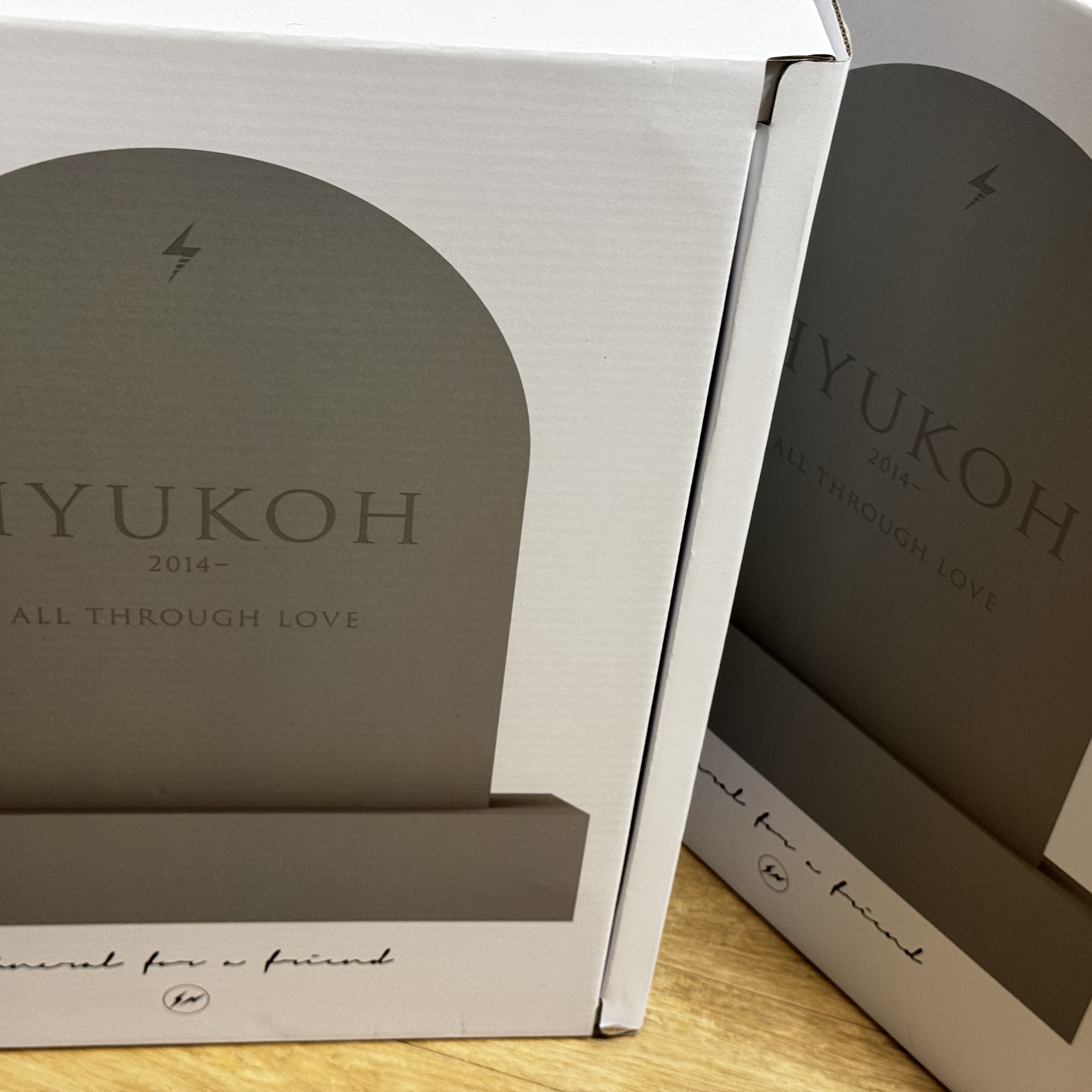 HYUKOH x Fragment Design Funeral For A Friend Vinyl Box Set 착용 스타일