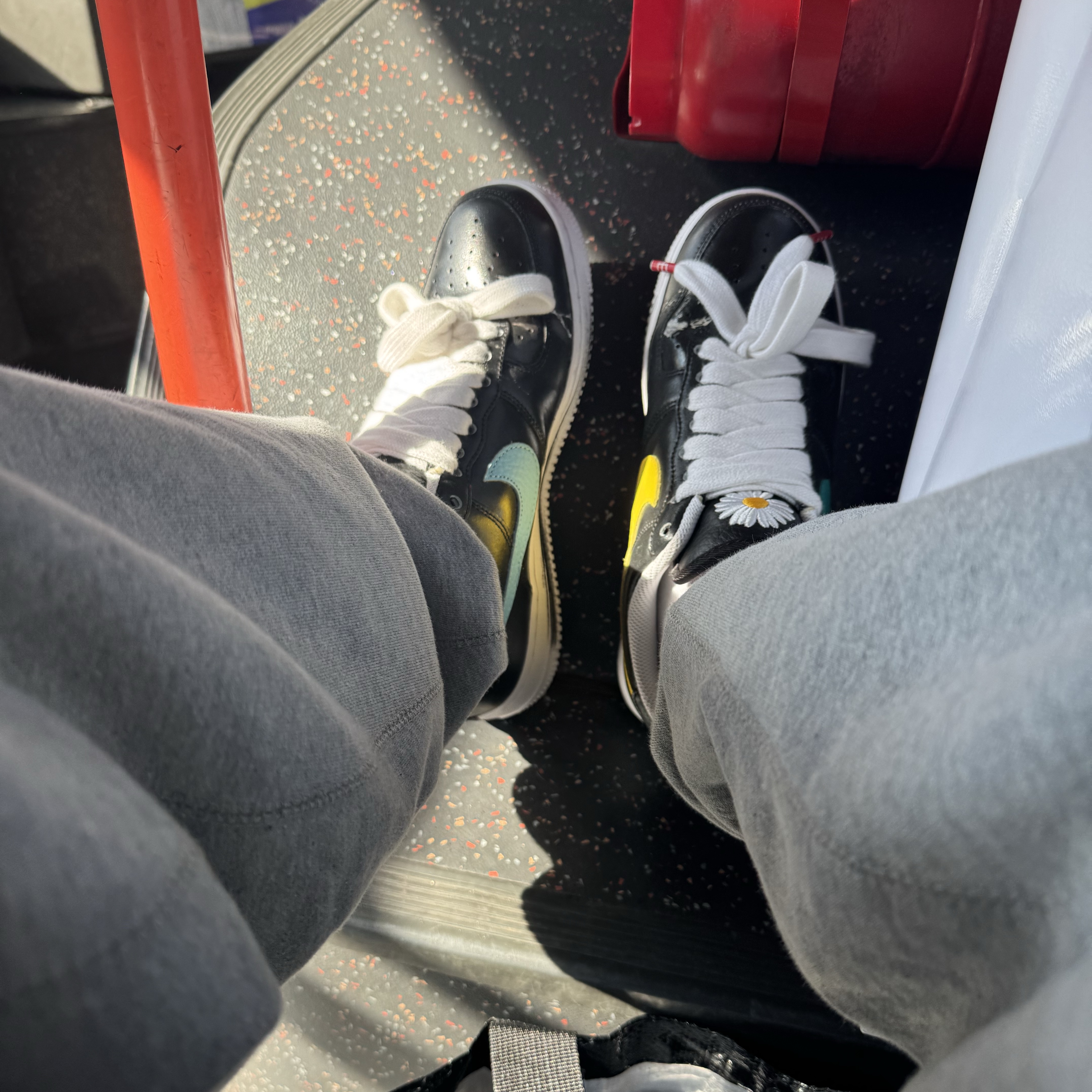 Nike x Peaceminusone Air Force 1 Low Para-Noise 3.0 Black and Multicolor 착용 스타일