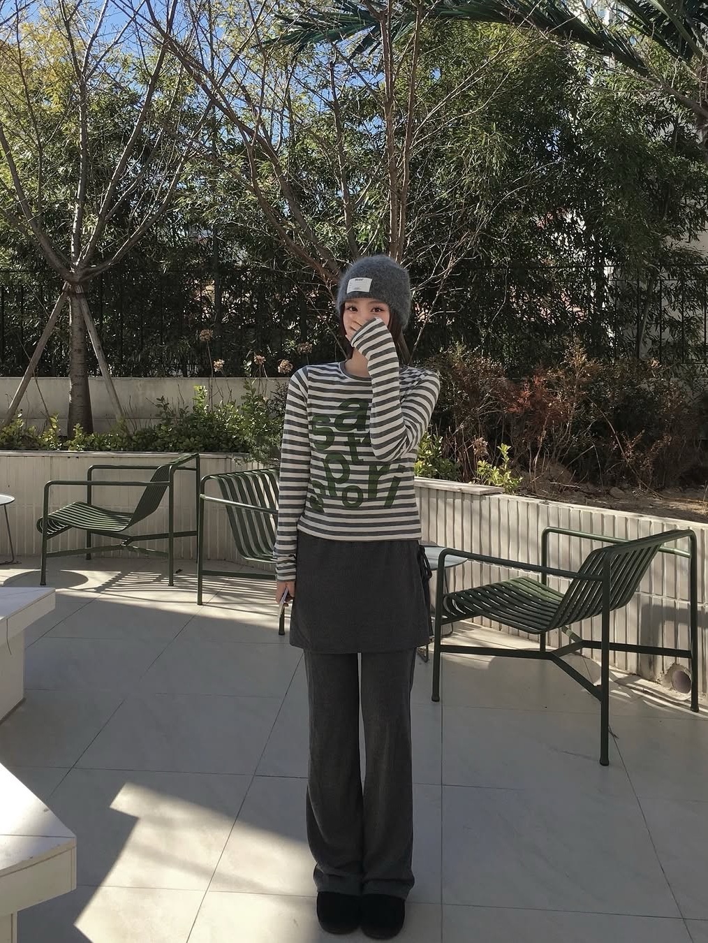 [KREAM 단독] Safarispot Women 1/2 Ticketing Stripe Border Tee Gray, [KREAM 단독] Safarispot Women 1/2 Ticketing Stripe Border Tee White 착용 스타일