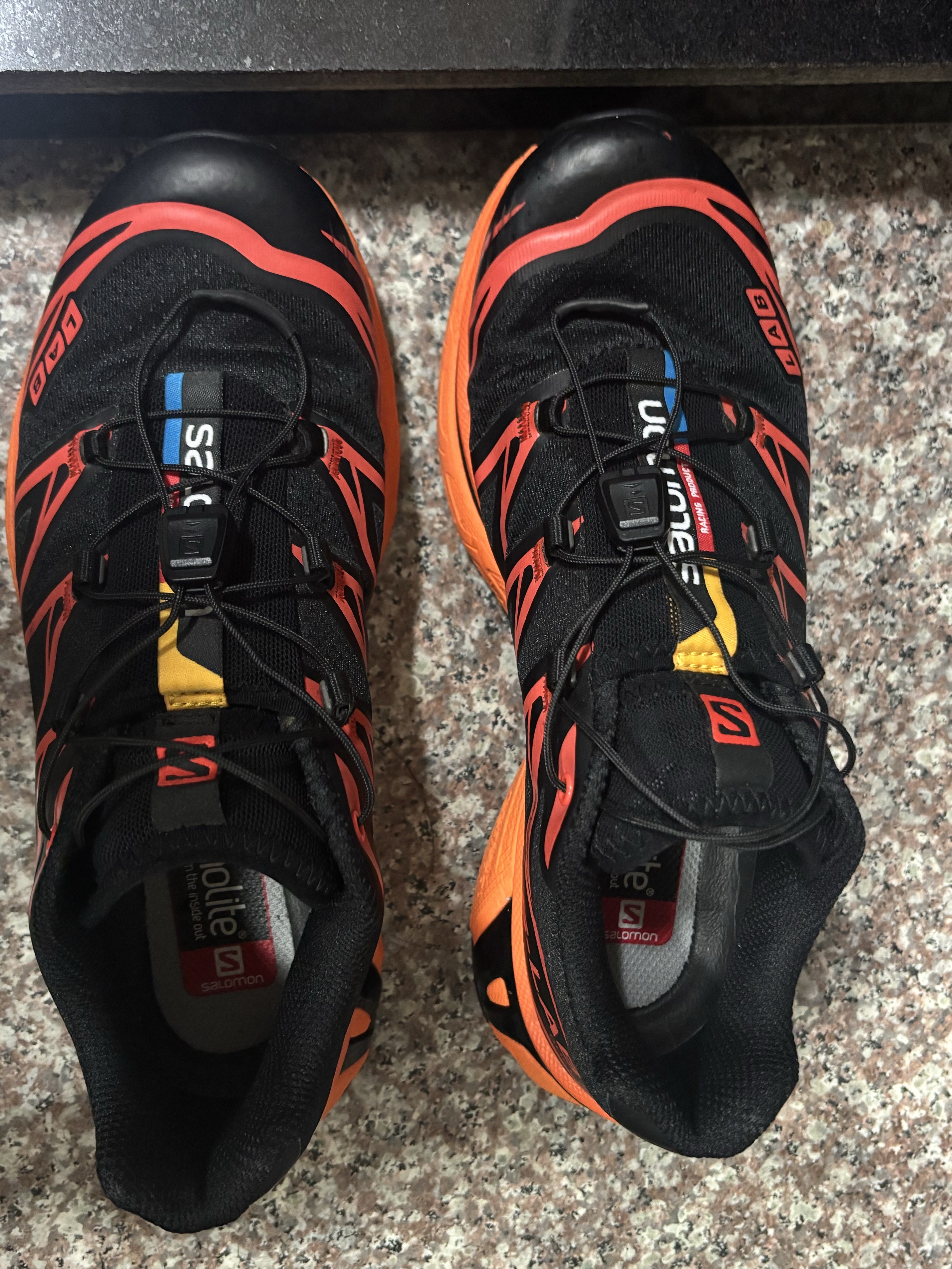 Salomon XT-6 ADV Black Chocolate Plum 착용 스타일 - 2