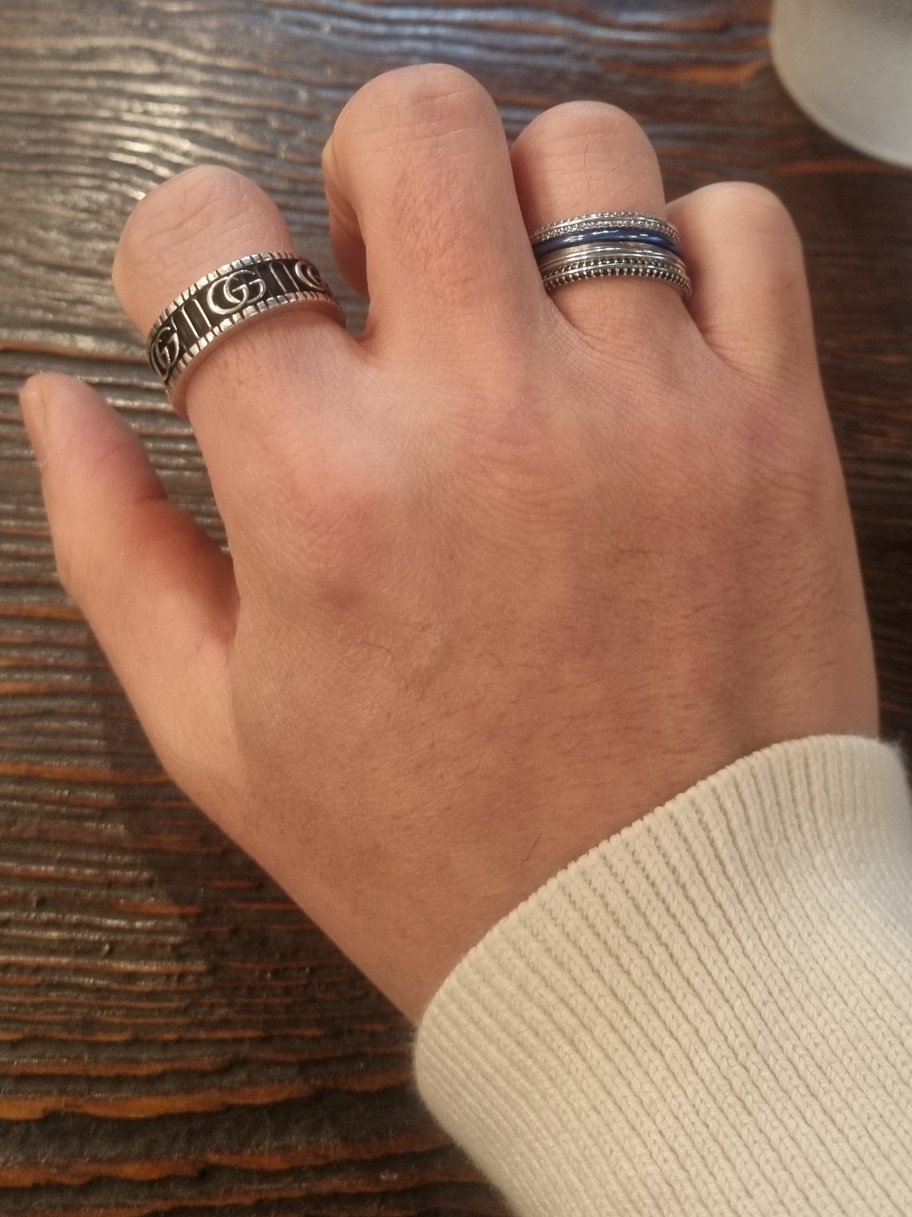 Gucci Ring with Double G Silver 착용 스타일