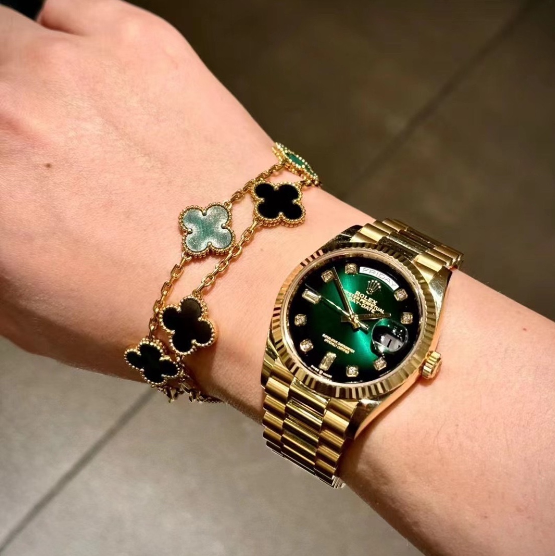 Rolex Day-Date 36mm 128238 Green Ombre Diamond-Set President 착용 스타일