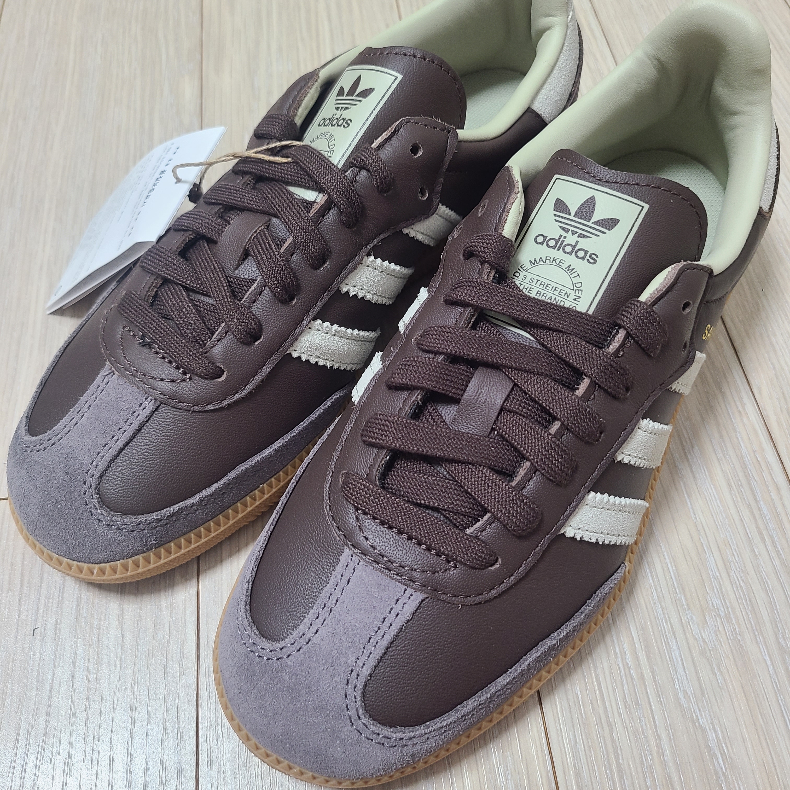 Adidas Samba OG Brown Putty Grey 착용 스타일