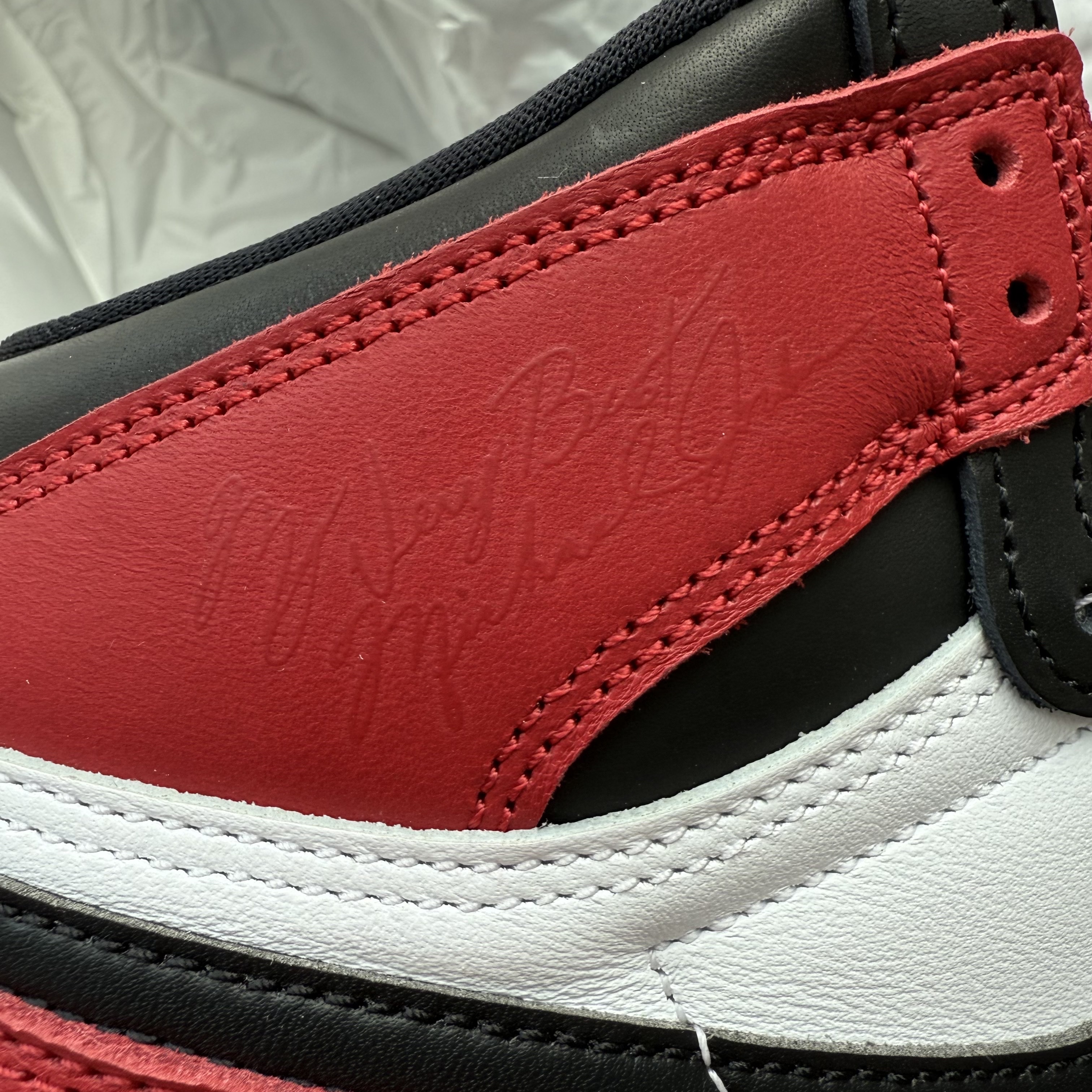 Jordan 1 Retro High OG Black Toe, (GS) Jordan 1 Retro High OG Black Toe 착용 스타일 - 4