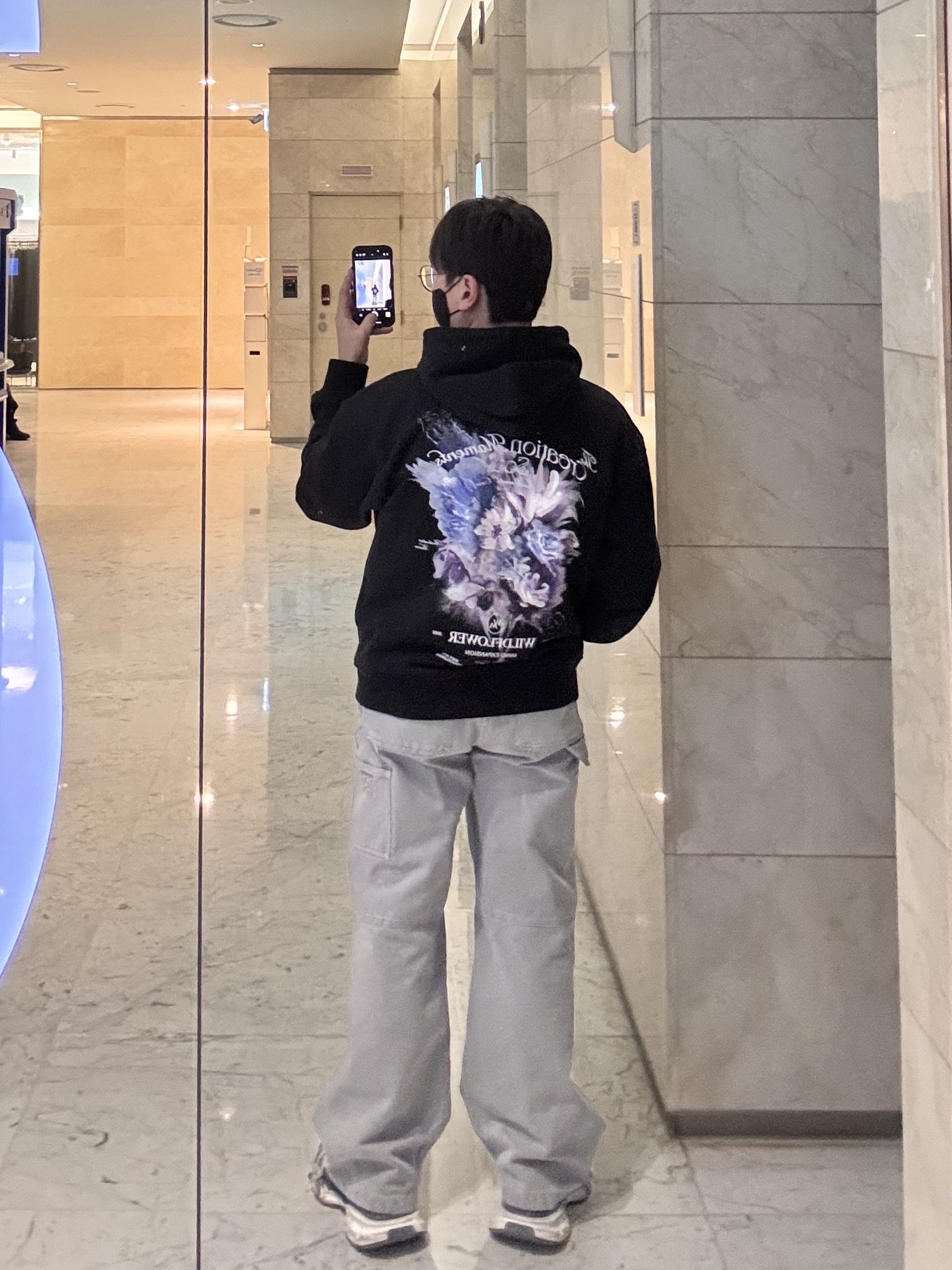 Wooyoungmi 3D Wide Denim Pants Grey - 25SS, Balenciaga 3XL Sneakers Grey White Red 착용 스타일 - 3