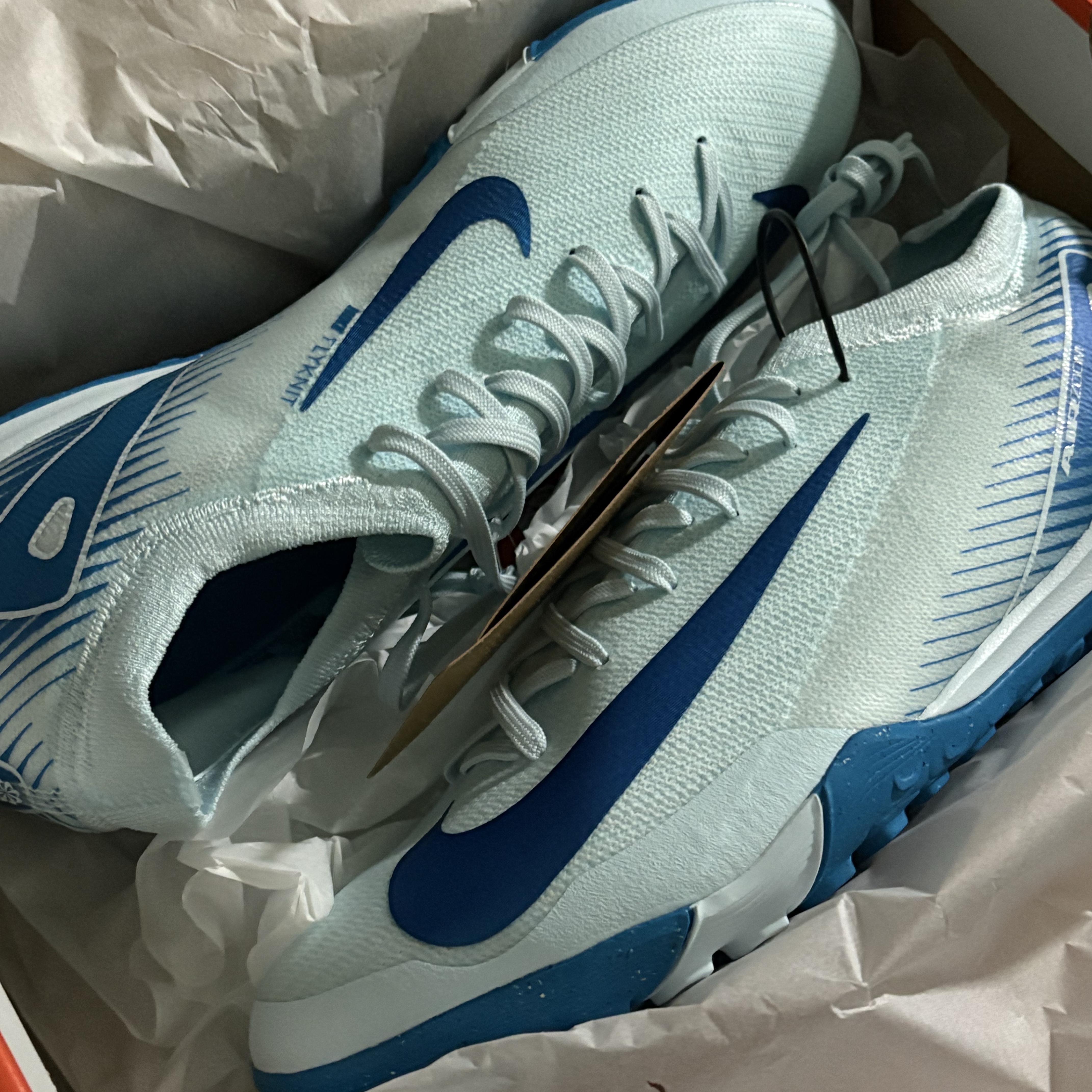 Nike Mercurial Vapor 16 Pro TF Glacier Blue Blue Orbit 착용 스타일