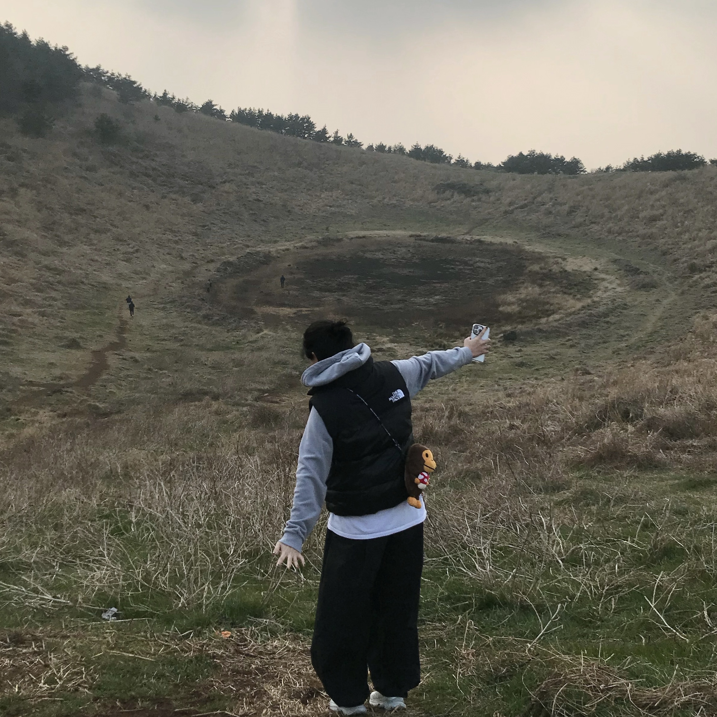 The North Face Nuptse On Ball Vest Black, Salomon XT-6 Expanse Vanilla Ice White 착용 스타일 - 2