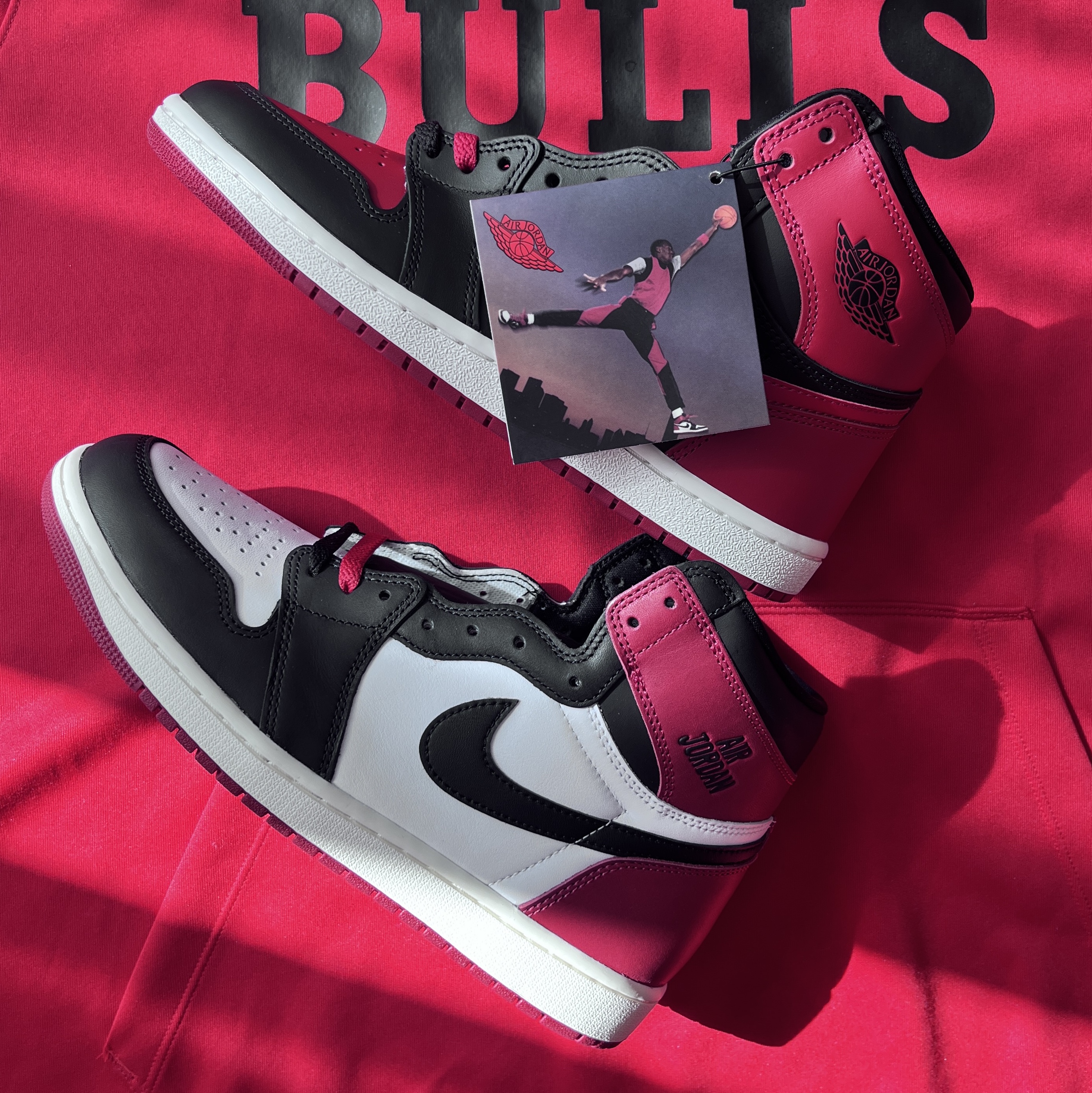 Jordan 1 Retro High OG Black Toe, Jordan 1 High 85 Bred 착용 스타일 - 3