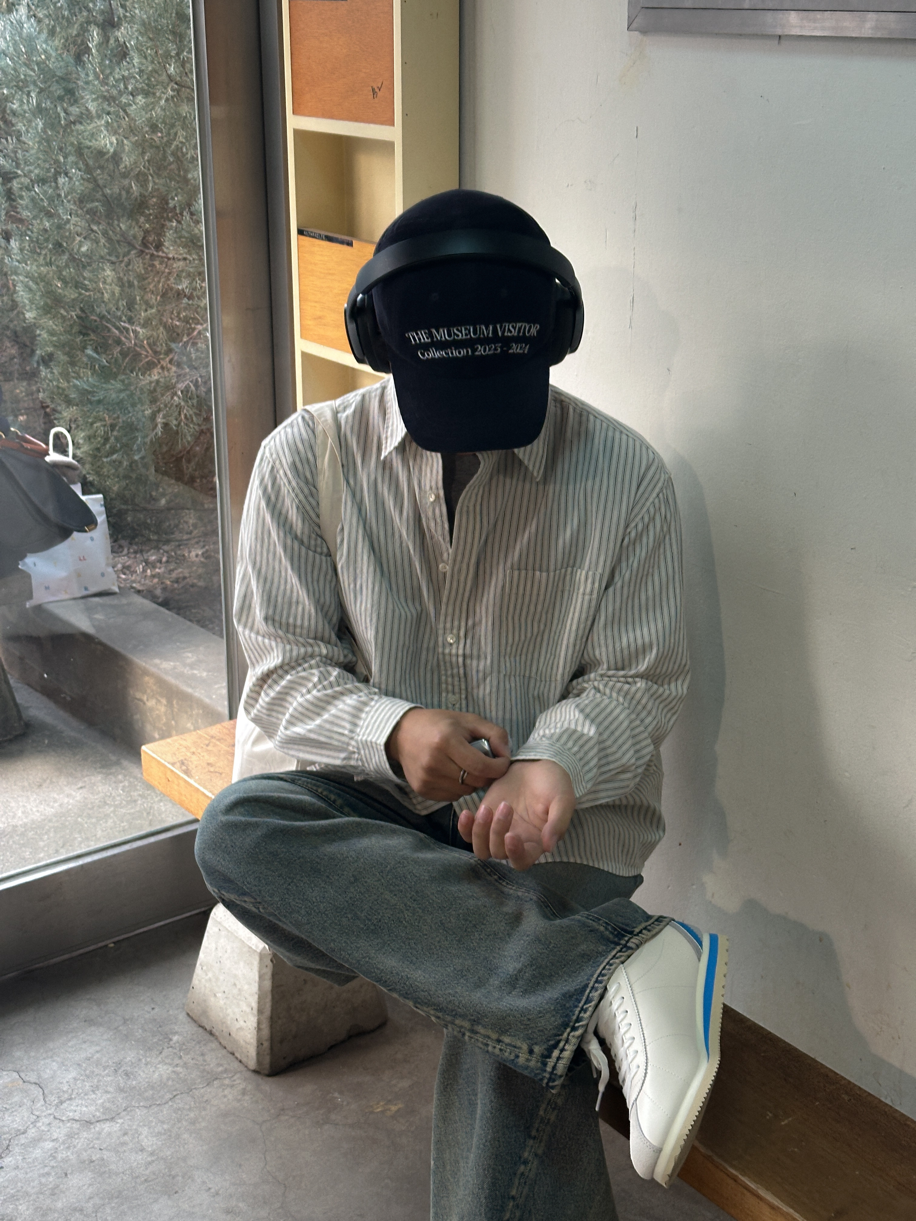 BOSE QC Ultra Black (Korean Ver.), The Museum Visitor Art Design Studio Ball Cap Navy 착용 스타일 - 6