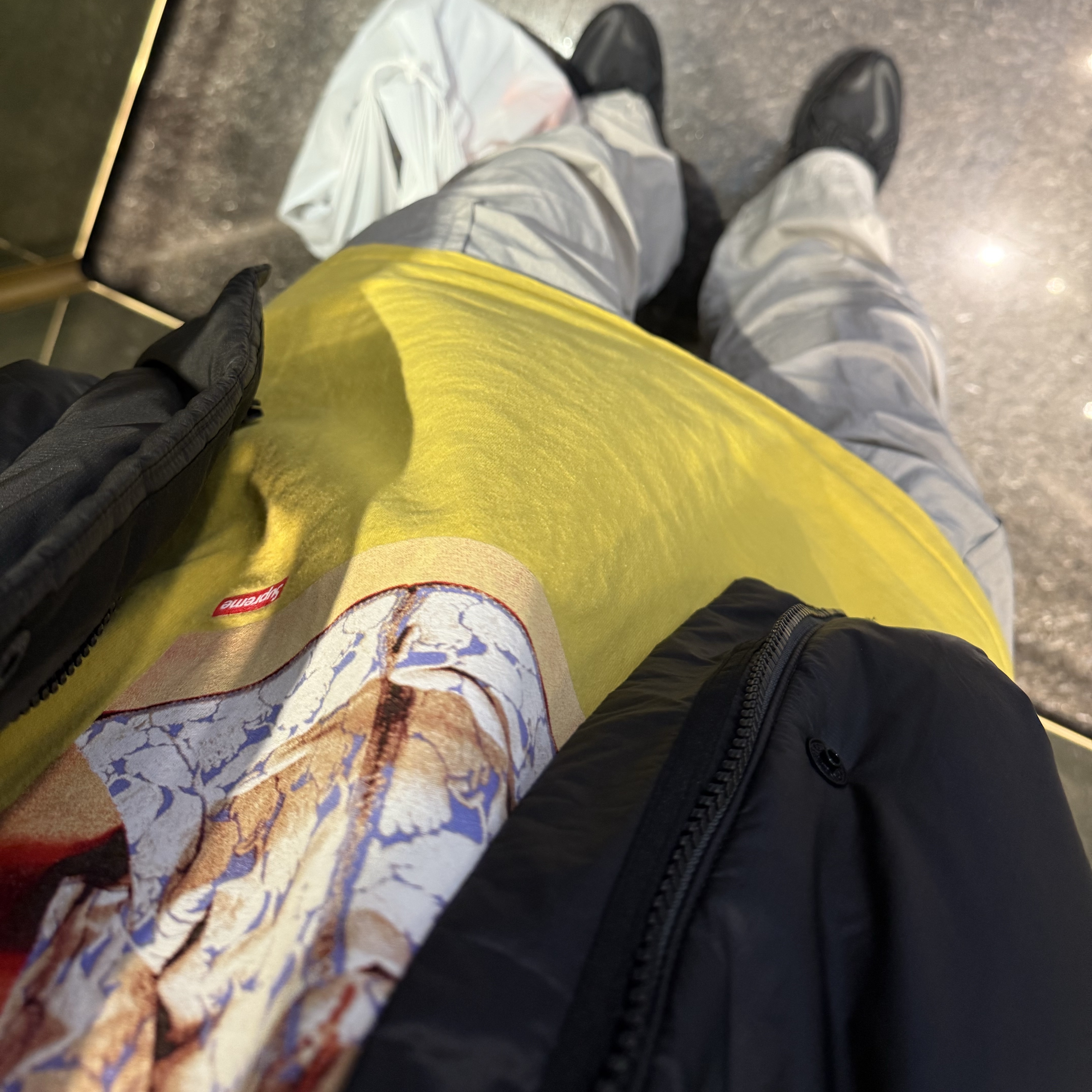 (W) Zara x And Wander Water Repellent Trousers Light Mint Green, (W) Zara x And Wander Water-Resistant & Windproof Down Puffer Jacket Dark Grey 착용 스타일 - 1