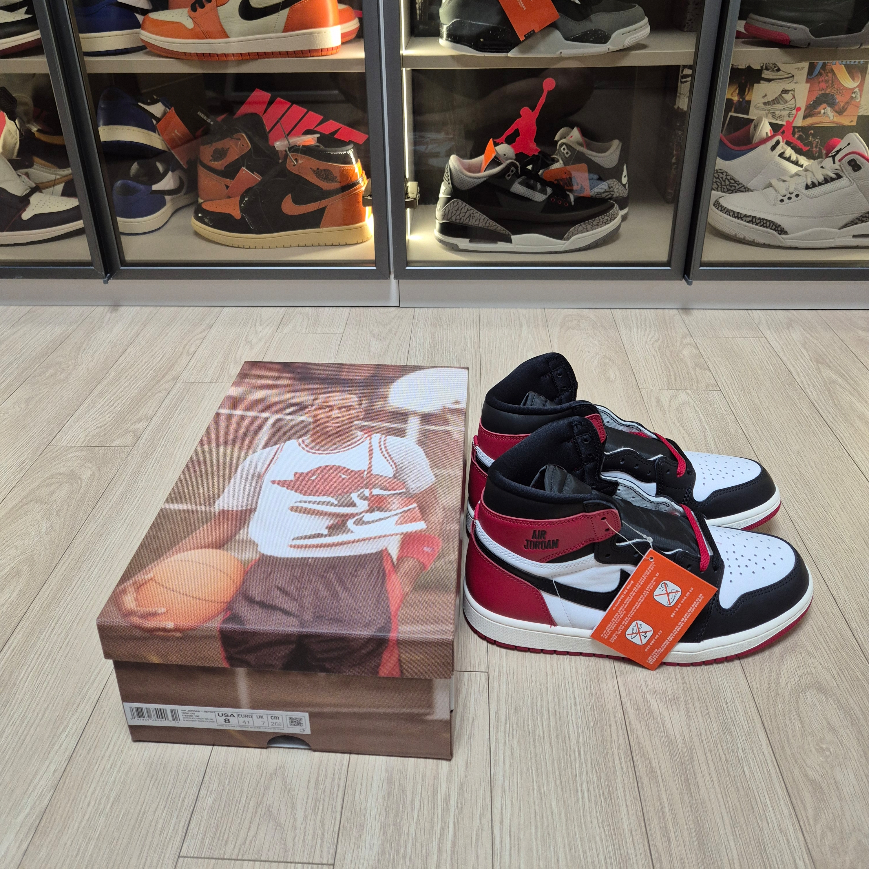 Jordan 1 Retro High OG Black Toe 착용 스타일 - 3