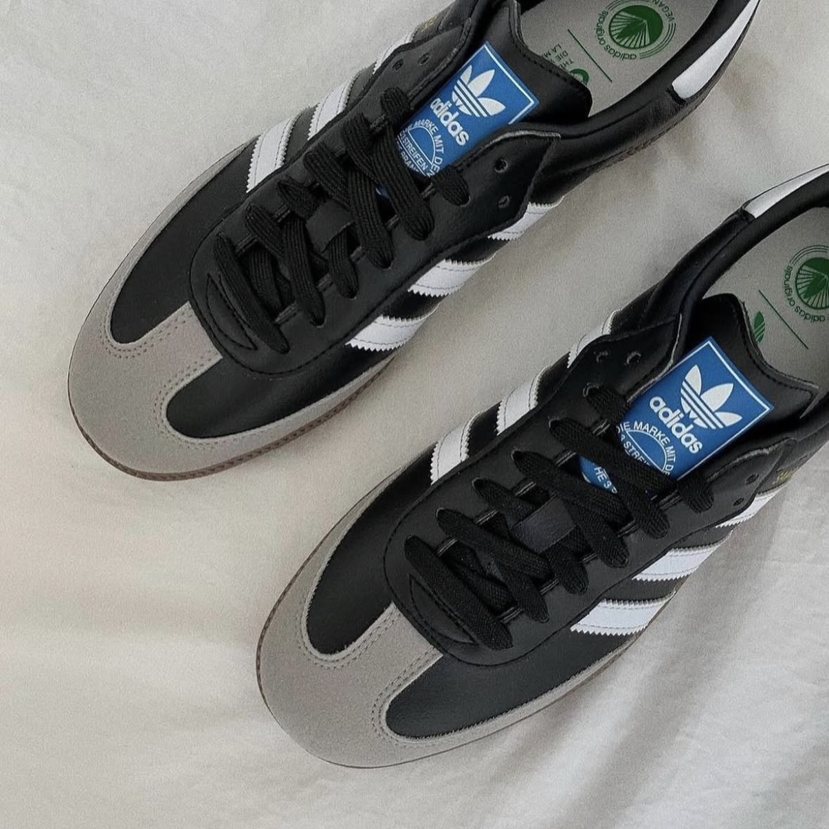 Adidas Samba Vegan Black White 착용 스타일 - 2
