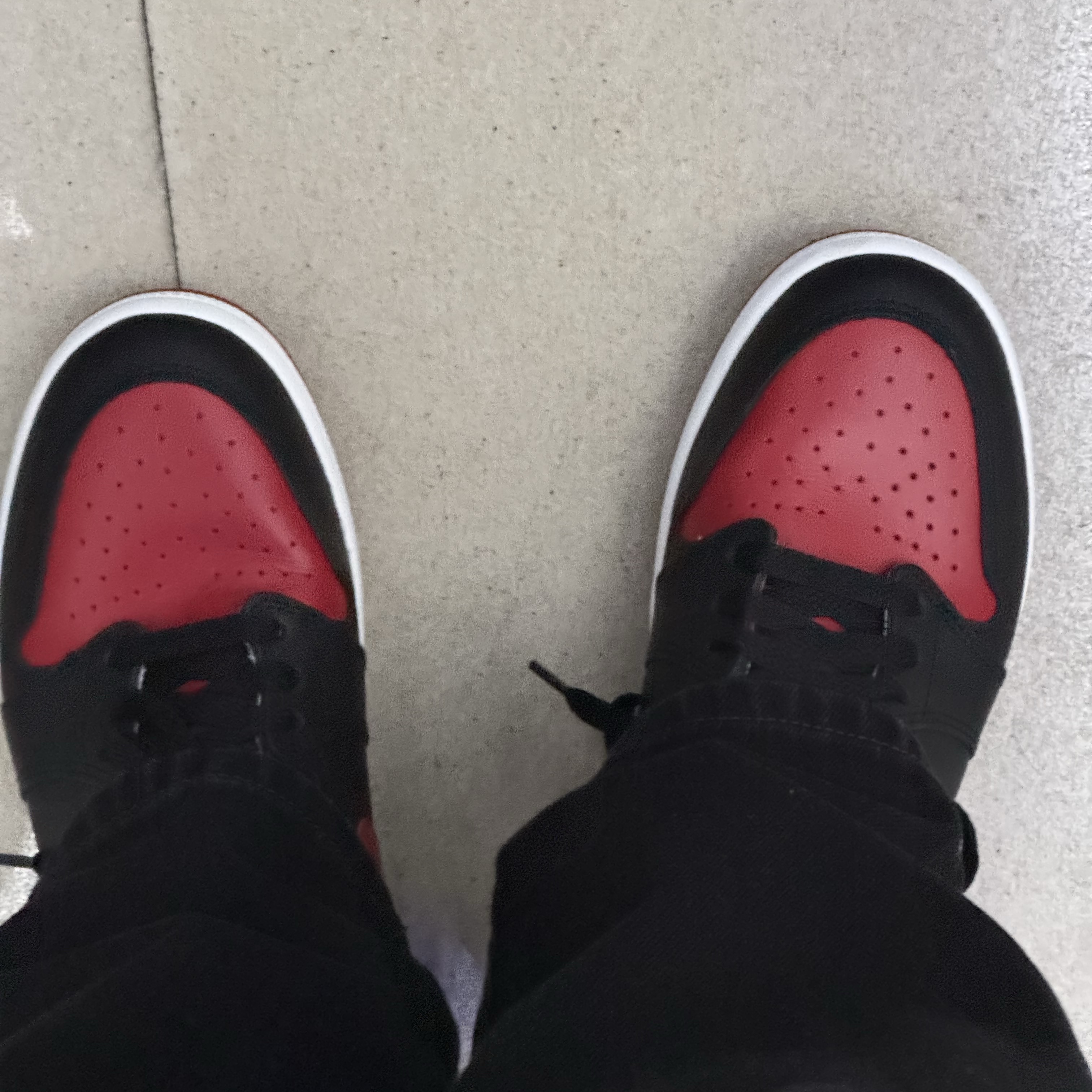 Jordan 1 High 85 Bred 착용 스타일