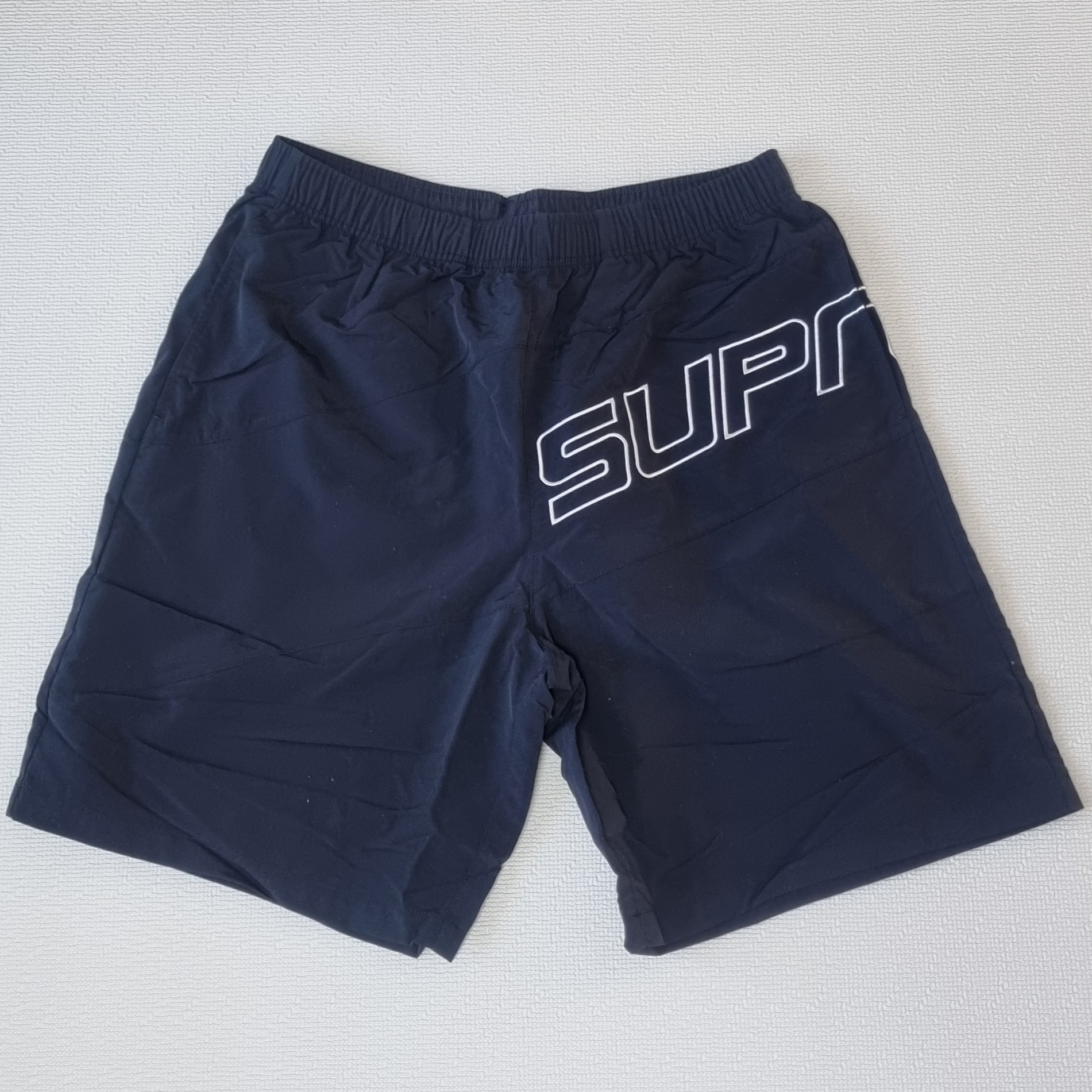 Supreme Curve Nylon Short Black - 24SS 착용 스타일 - 1