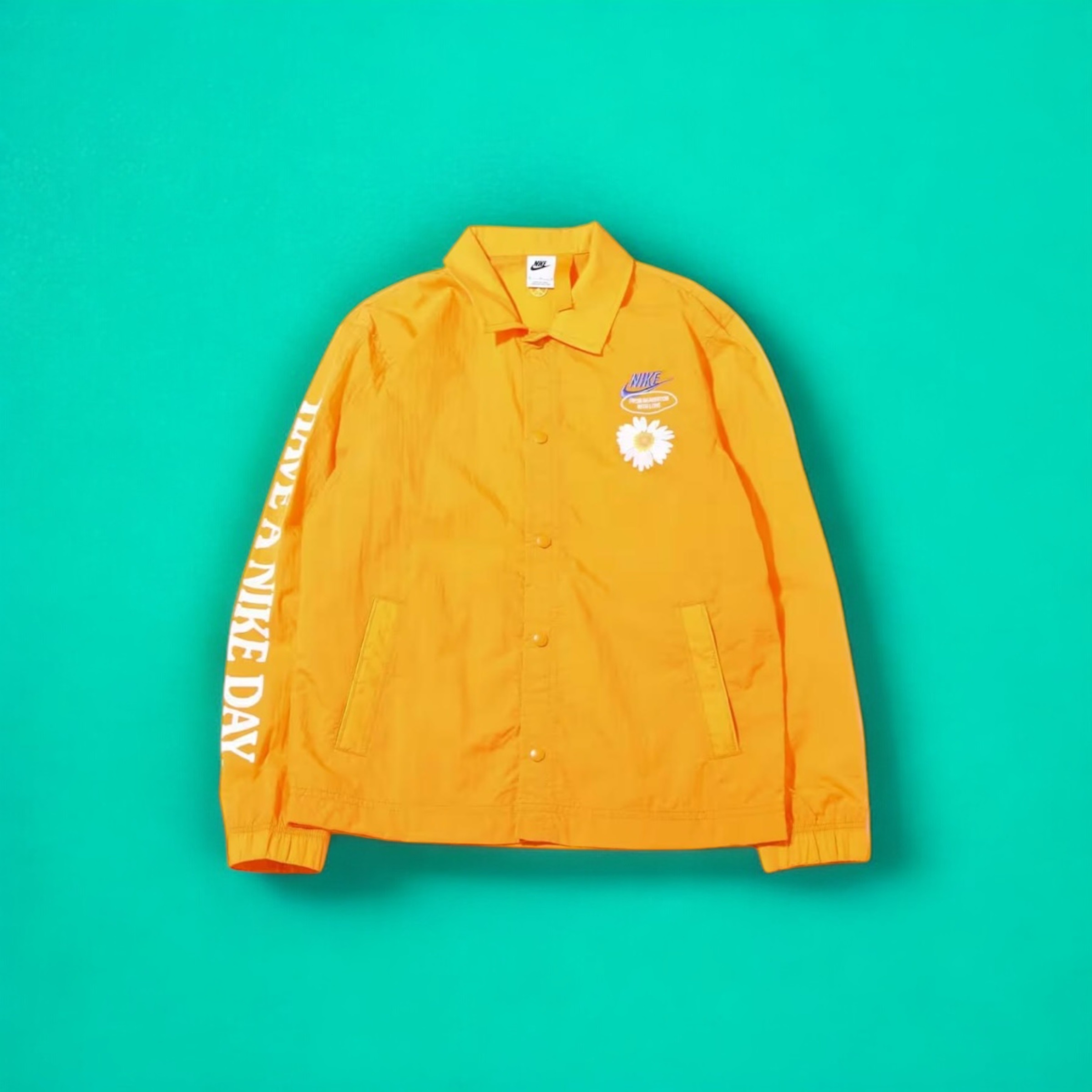 NIke NSW Unlined Coach Jacket Kumquat - Asia, Nike x Peaceminusone Air Force 1 Low Para-Noise 3.0 Black and Multicolor 착용 스타일