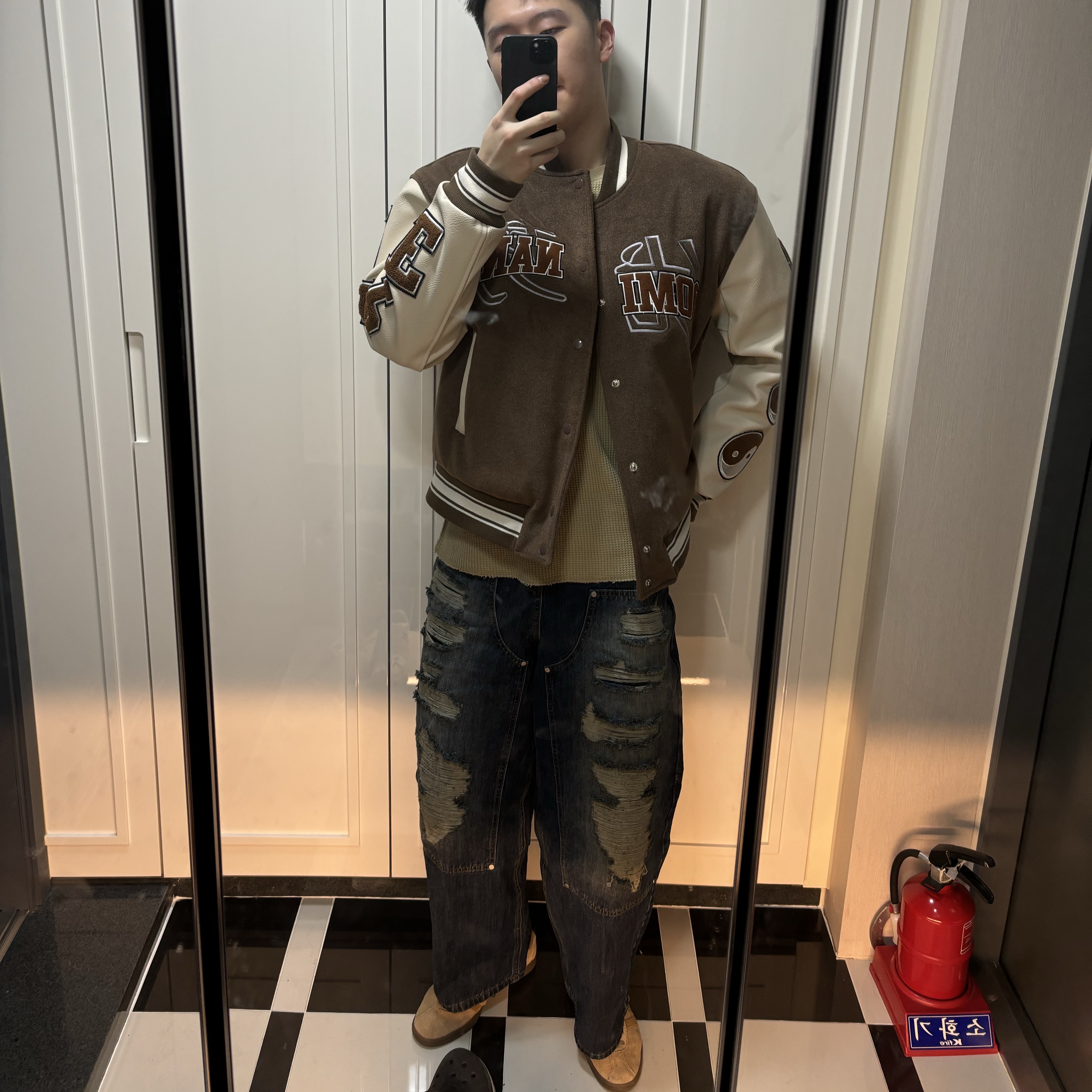 Cactusdonutmarket Carpenter Wide Denim - Deep Blue 착용 스타일
