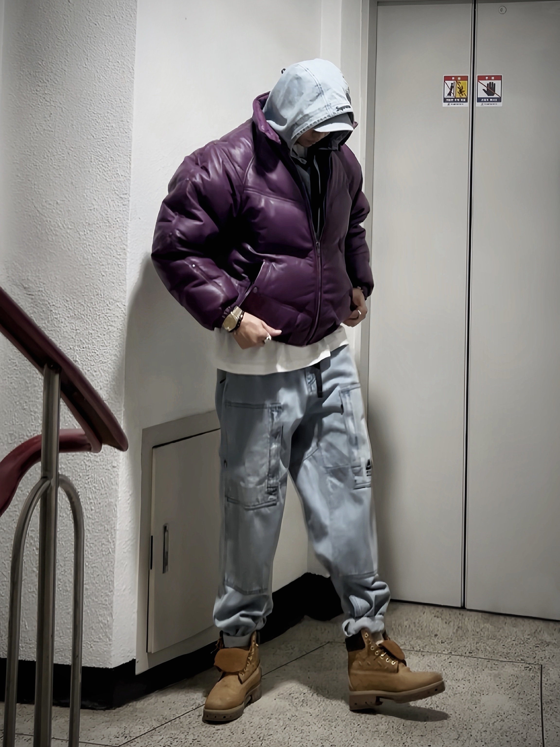Supreme x Nike ACG Denim 6-Panel Washed Blue - 22FW, Supreme x Nike ACG Denim Pullover Washed Blue - 22FW 착용 스타일 - 2