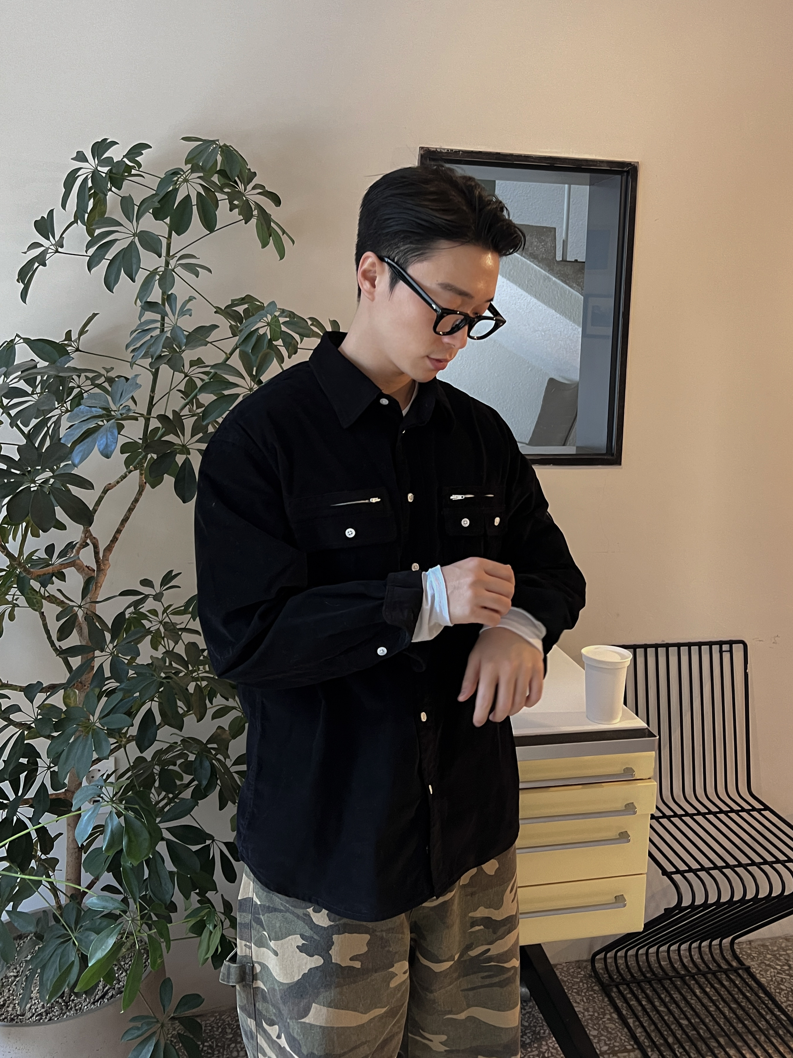 (W) 나이키 샥스 TL 블랙 앤 맥스 오렌지 착용 스타일 - 2
