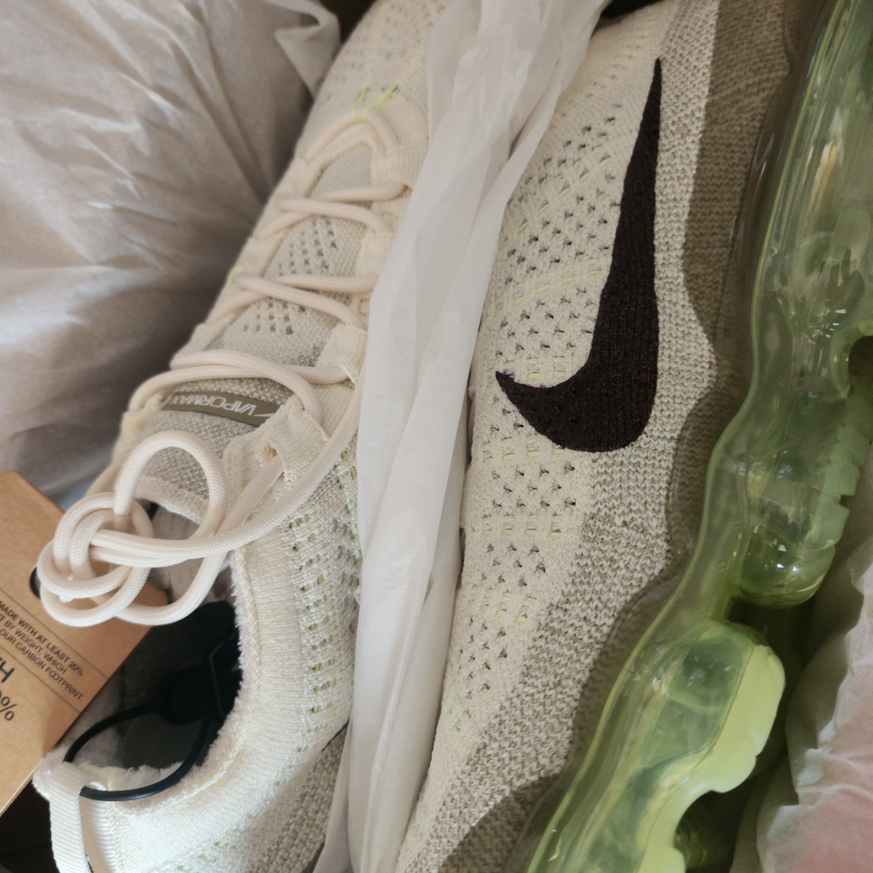 Nike Air Vapormax 2023 Flyknit Coconut Milk Neutral Olive 착용 스타일 - 1