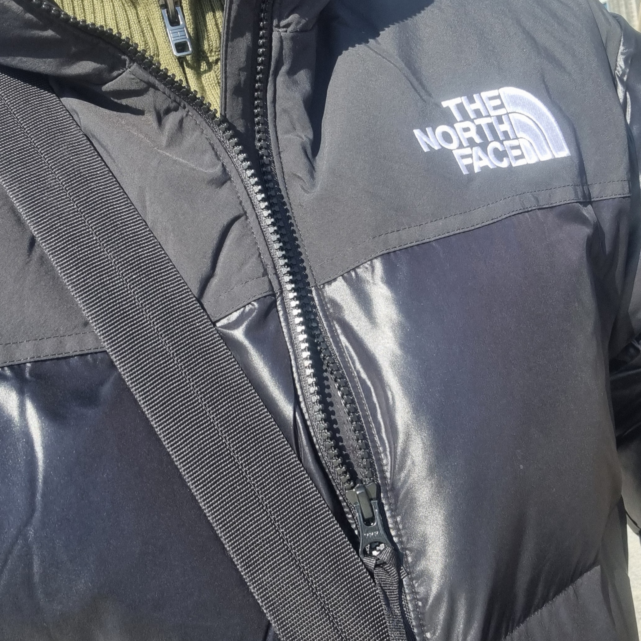 The North Face On Ball Jacket Black 착용 스타일