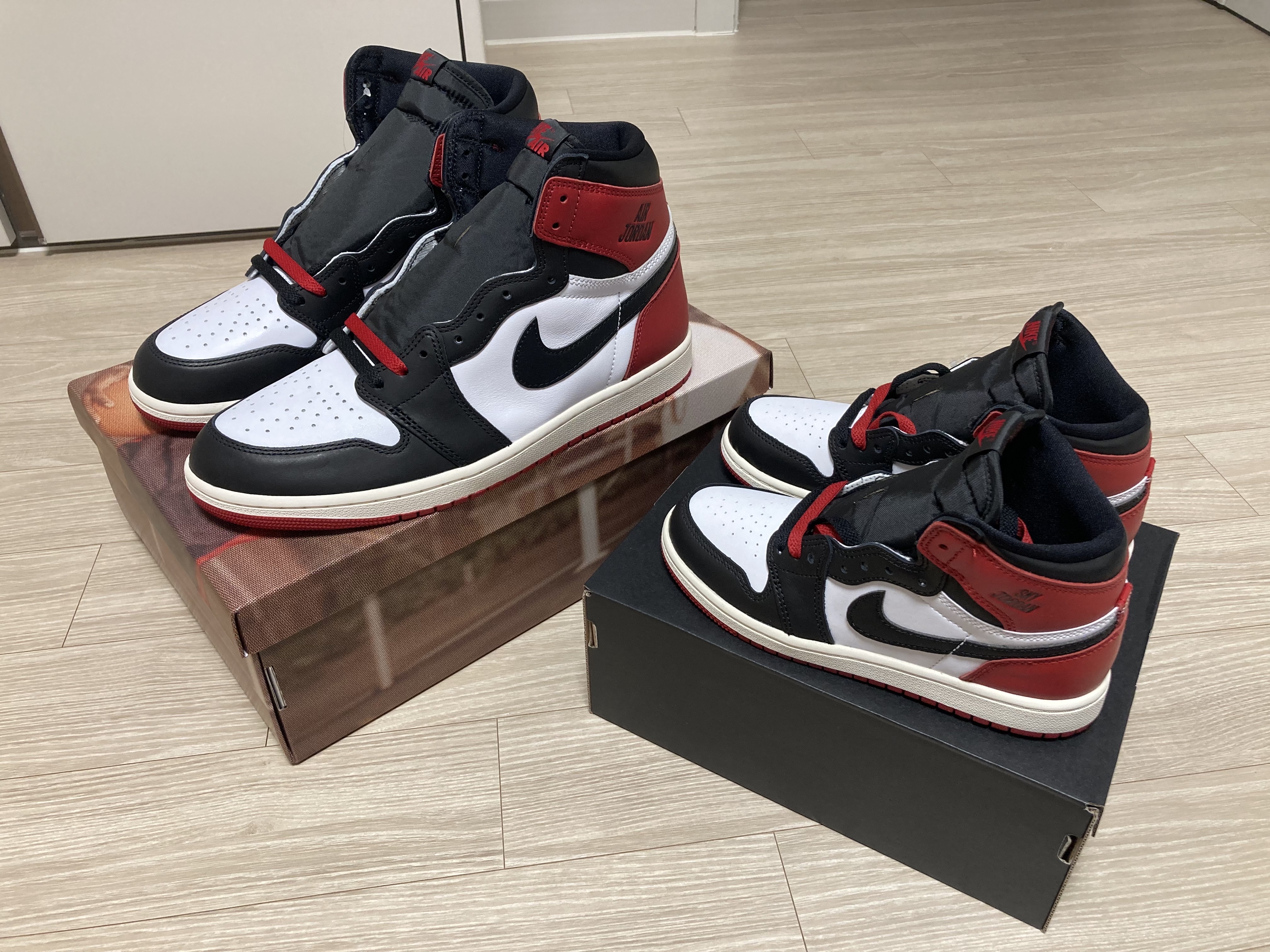 Jordan 1 Retro High OG Black Toe, (GS) Jordan 1 Retro High OG Black Toe 착용 스타일 - 1