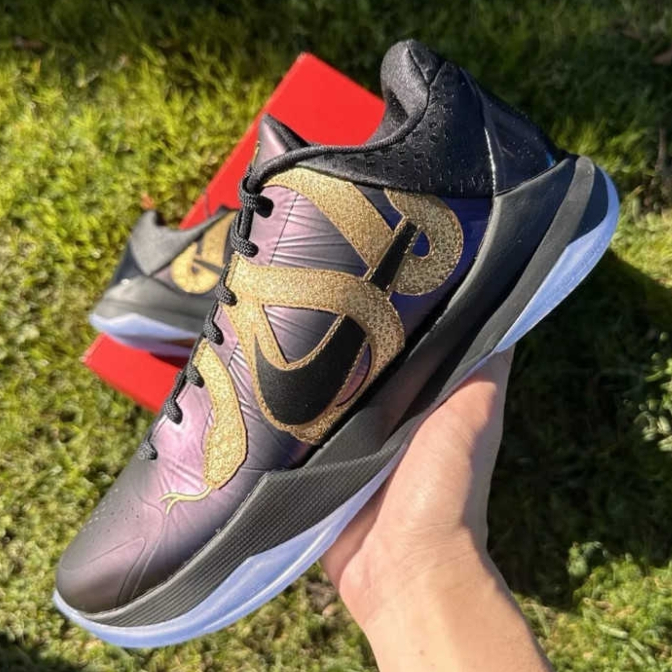 Nike Kobe 5 Protro Year of the Mamba Eggplant 착용 스타일