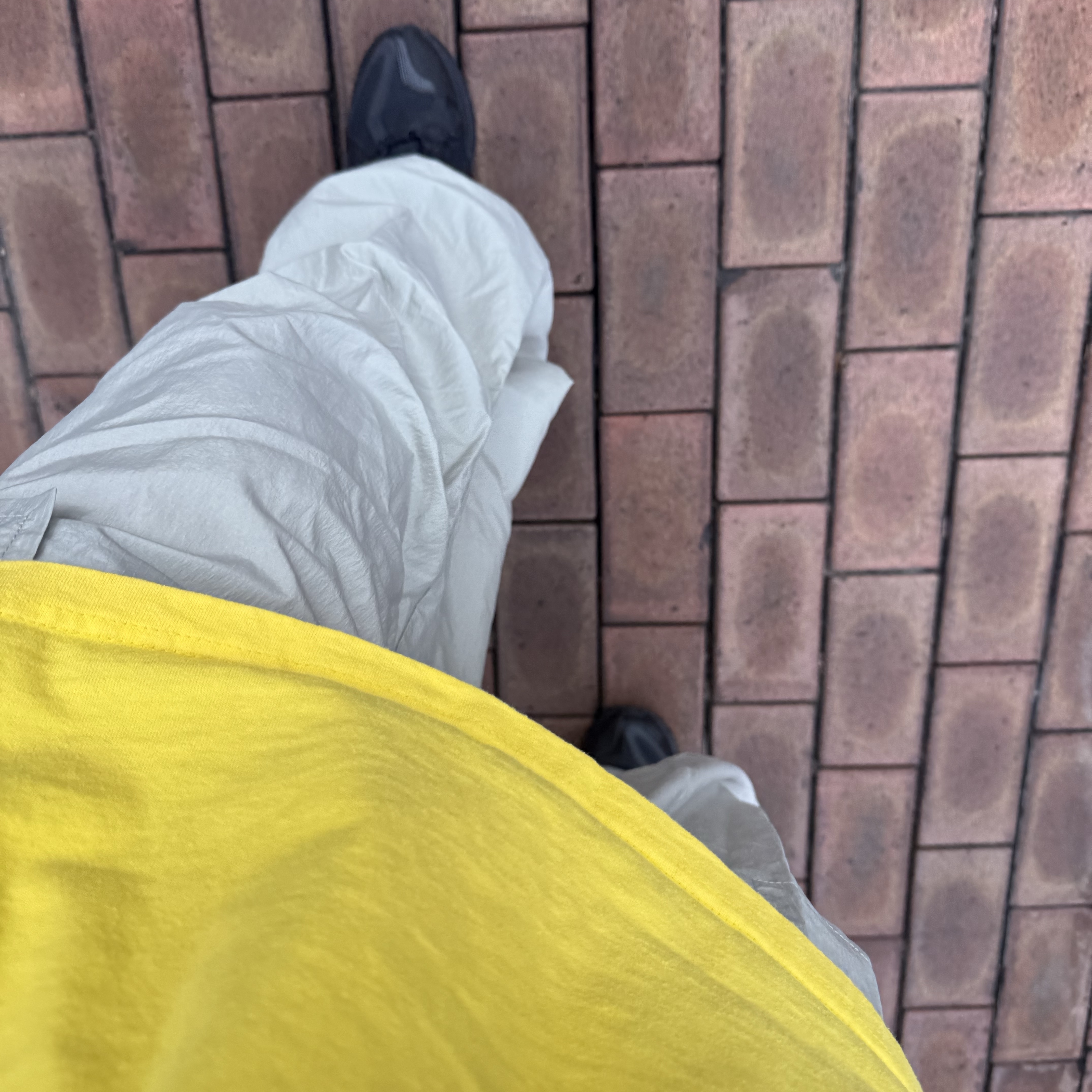 (W) Zara x And Wander Water Repellent Trousers Light Mint Green, (W) Zara x And Wander Water-Resistant & Windproof Down Puffer Jacket Dark Grey 착용 스타일 - 3