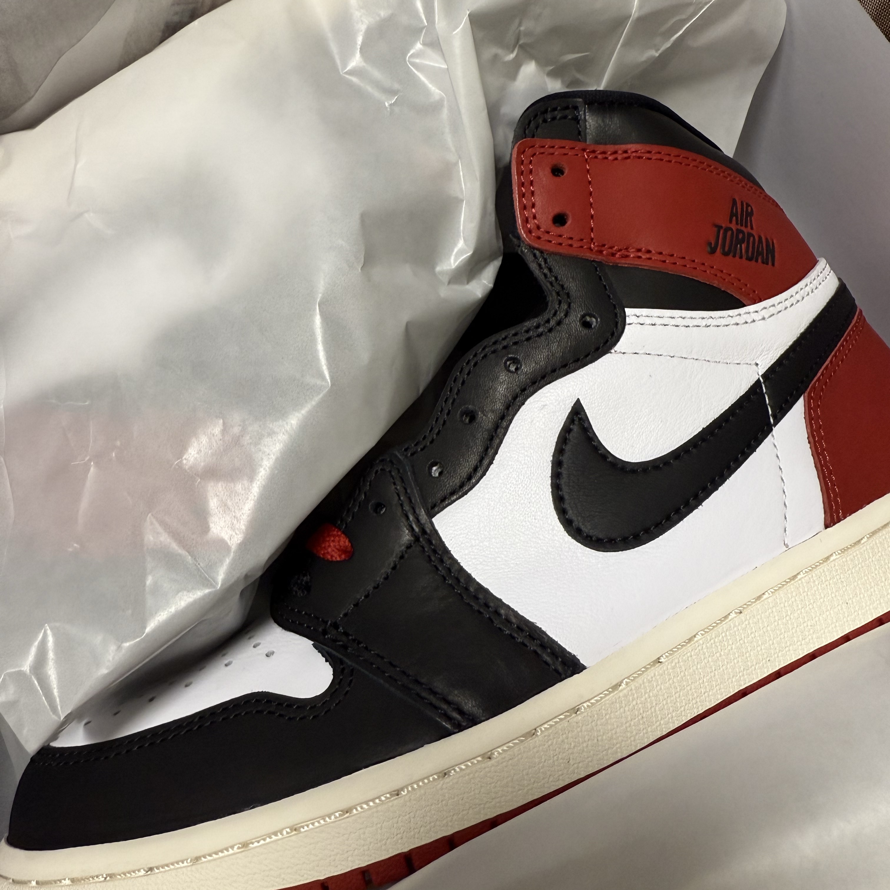 Jordan 1 Retro High OG Black Toe 착용 스타일