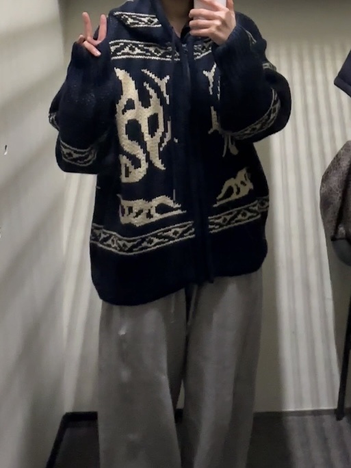 NOMANUAL Cowichan Hooded Zip-up Navy 착용 스타일 - 1