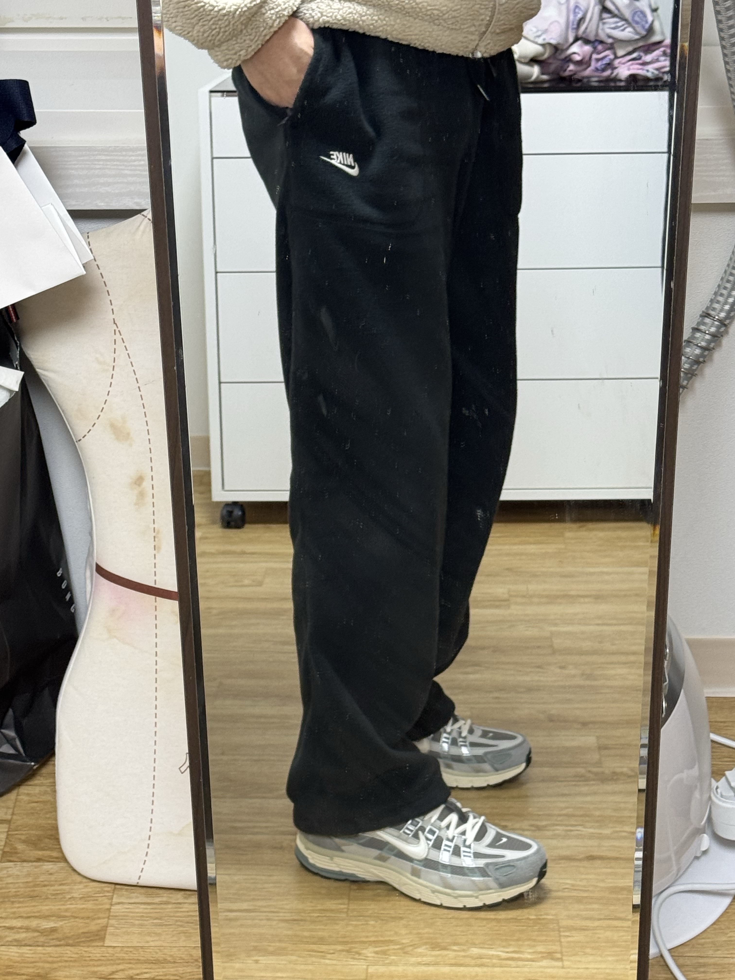 Nike P-6000 Flat Pewter Light Iron Ore 착용 스타일 - 2