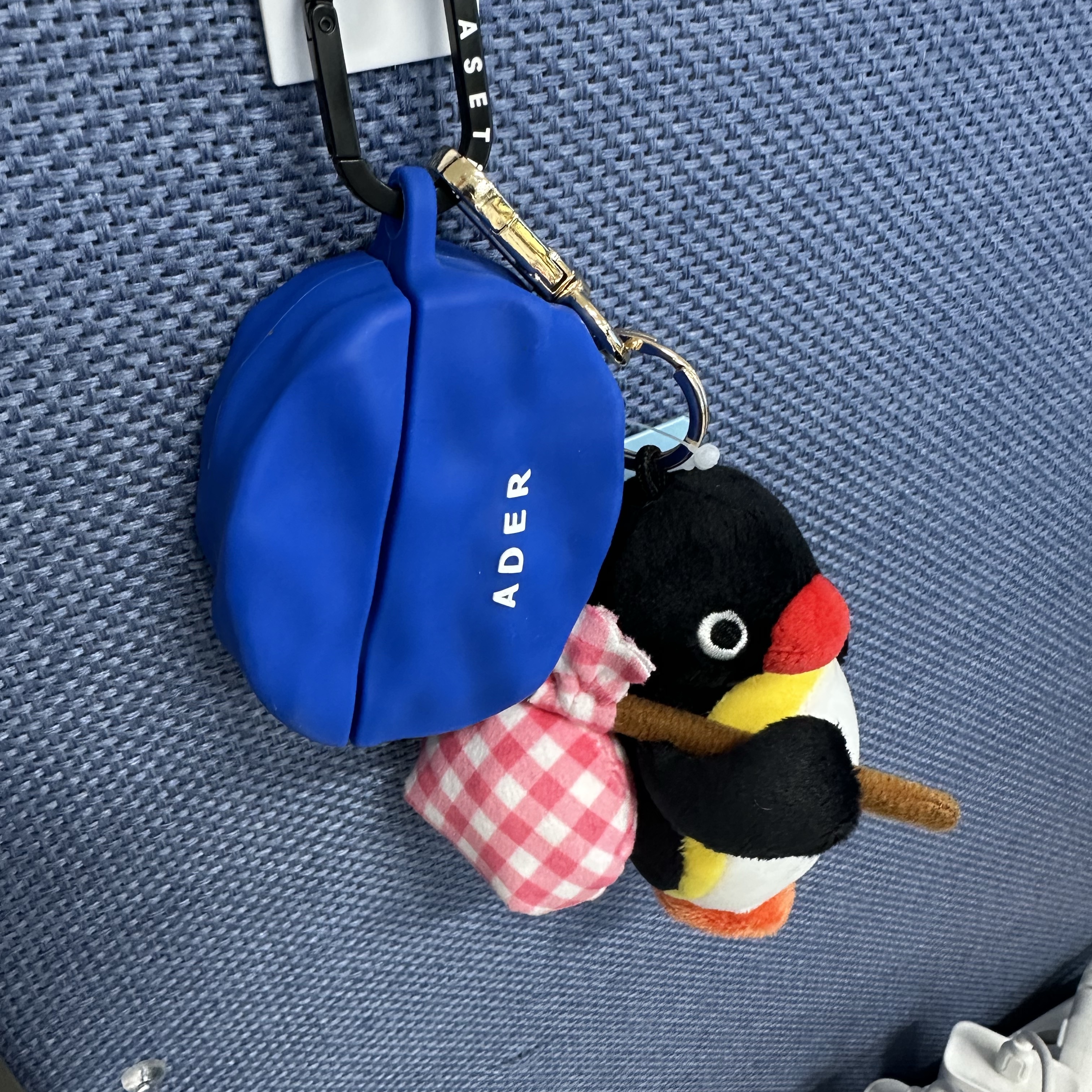Pingu Bottari Keyring 착용 스타일