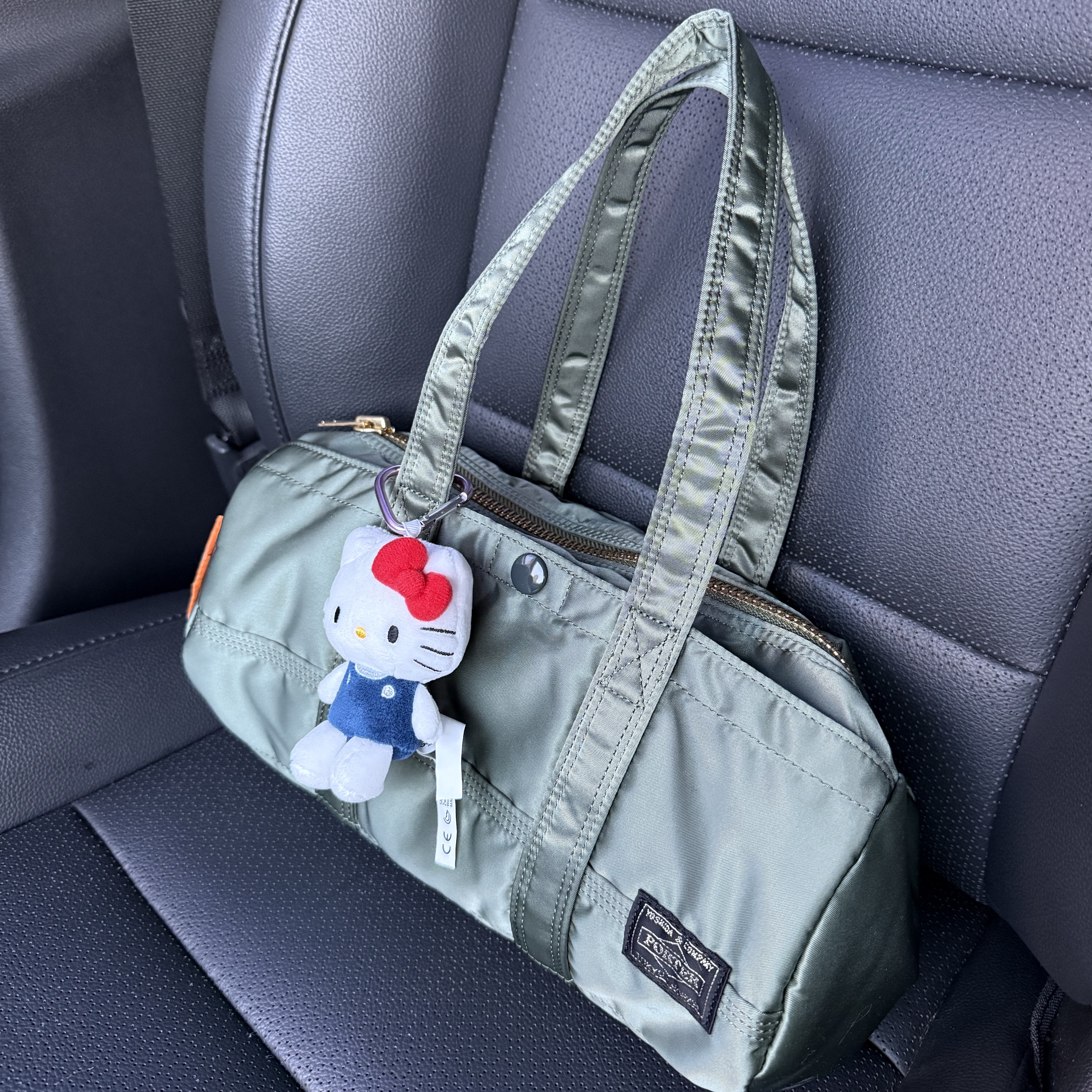 Porter Tanker Duffle Bag S Sage Green 착용 스타일