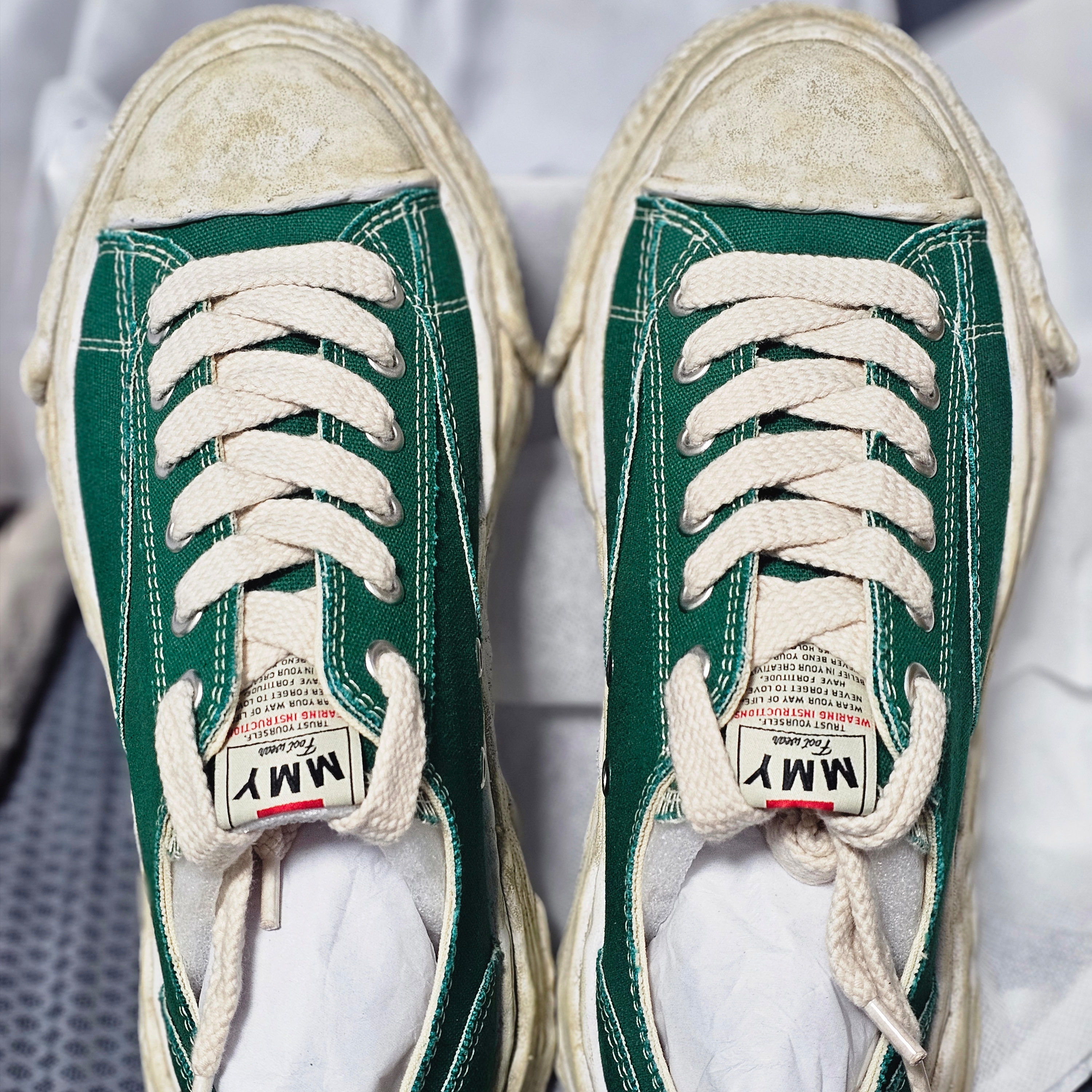 Maison Mihara Yasuhiro Peterson23 OG Sole Garment Dyed Canvas Low-top Sneakers Green 착용 스타일 - 1