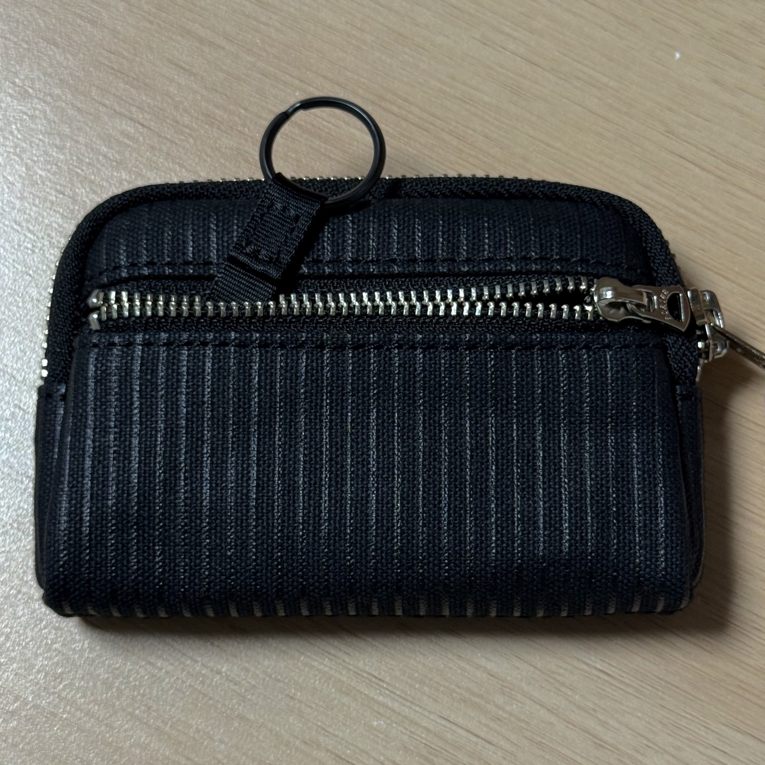 Porter Drawing Coin Key Case Black 착용 스타일 - 3