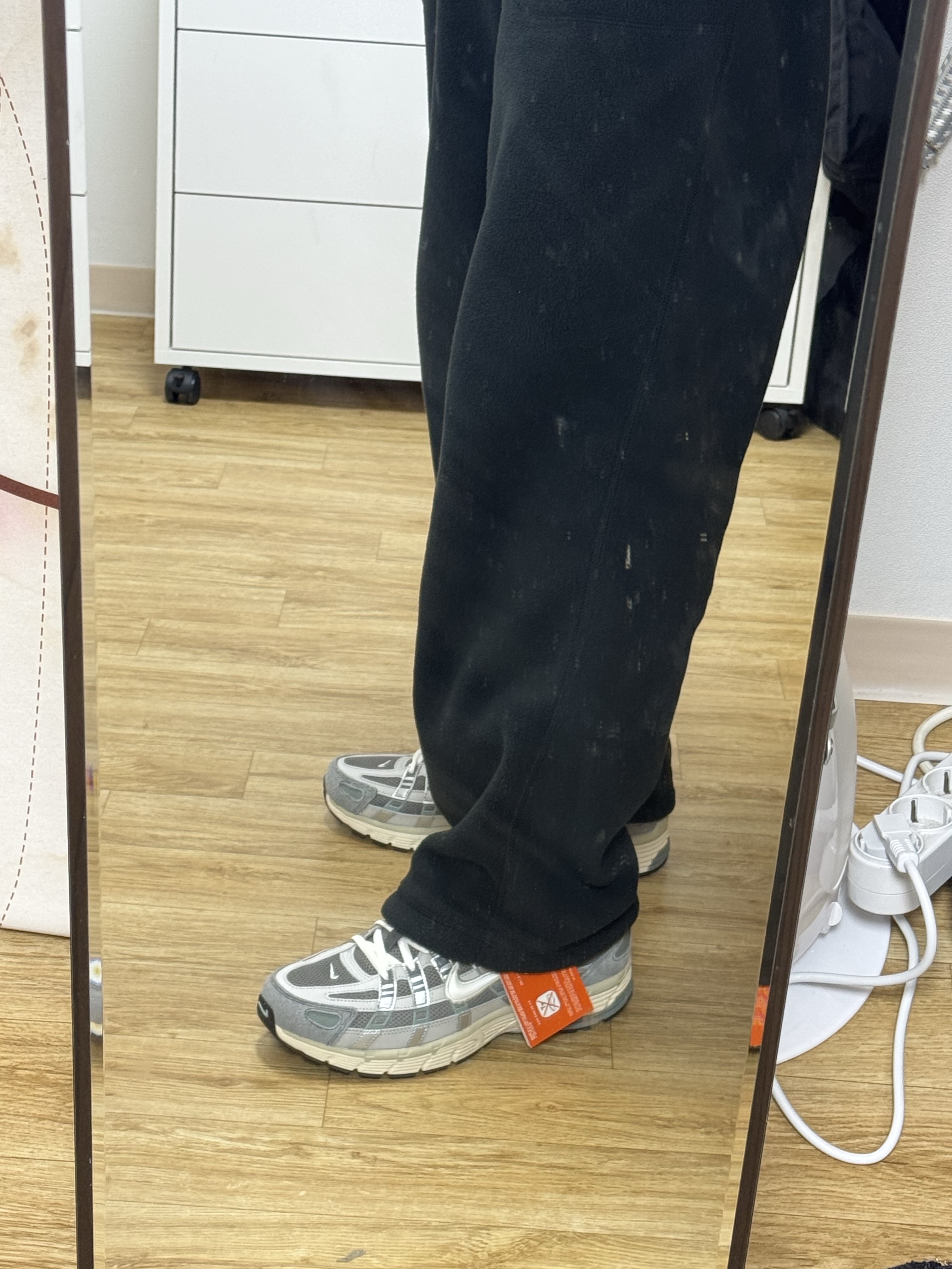 Nike P-6000 Flat Pewter Light Iron Ore 착용 스타일 - 3