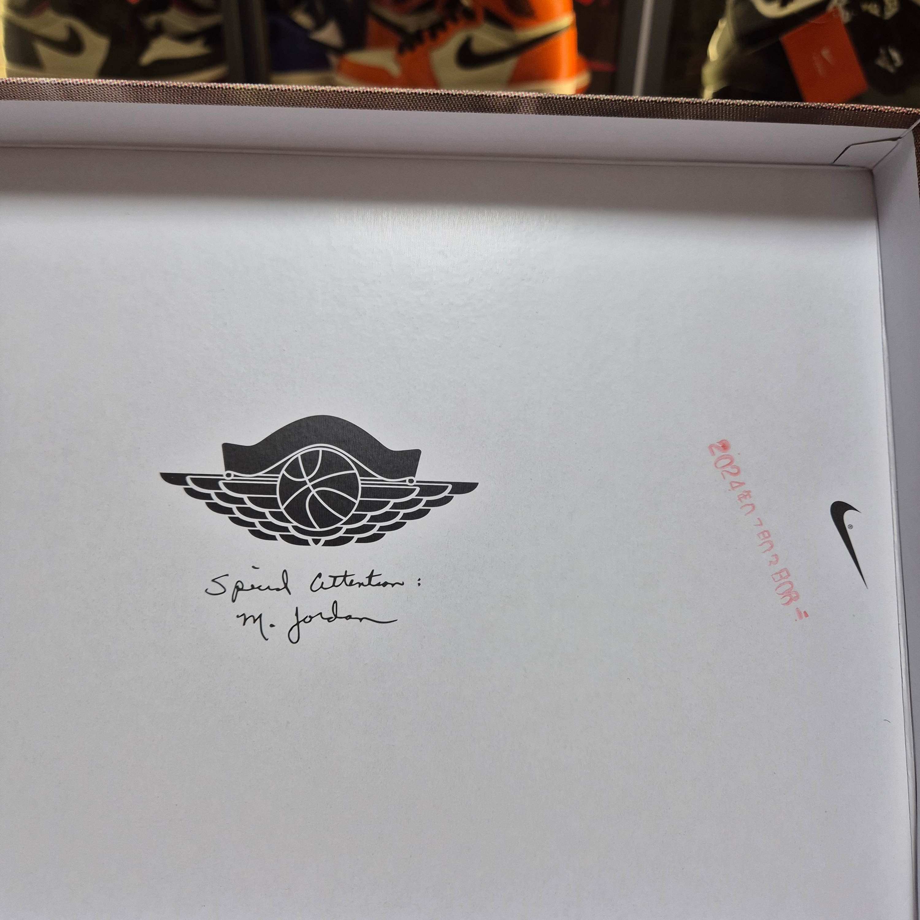 Jordan 1 Retro High OG Black Toe 착용 스타일 - 7