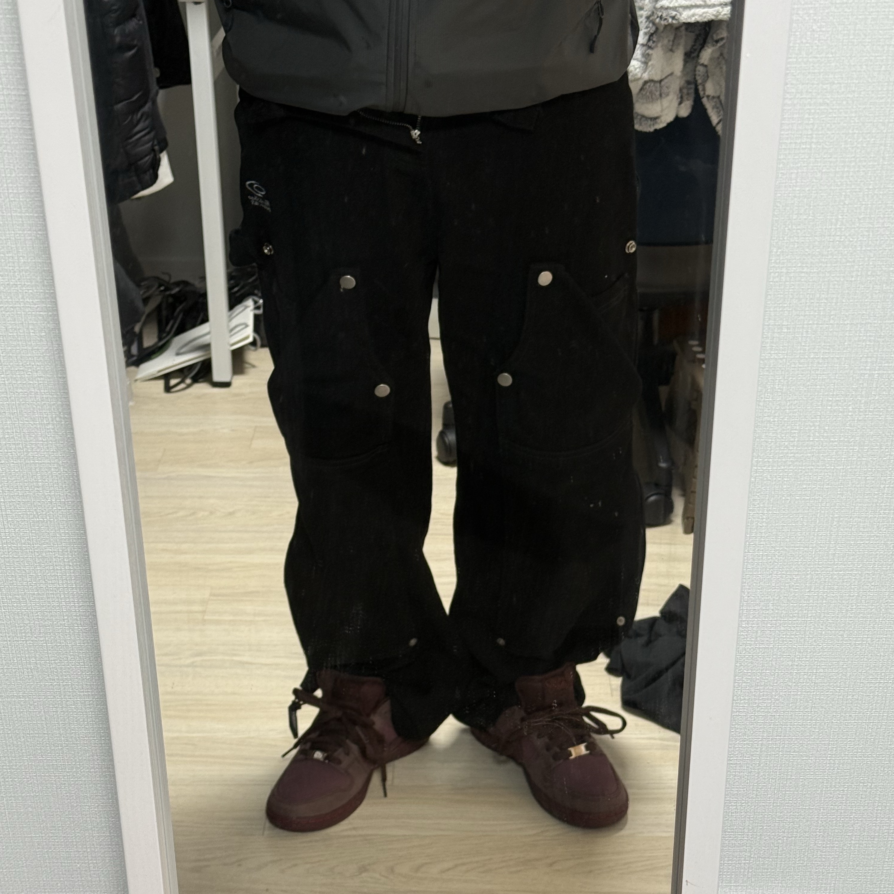 Nike SB Dunk Low PRM Burgundy Crush 착용 스타일
