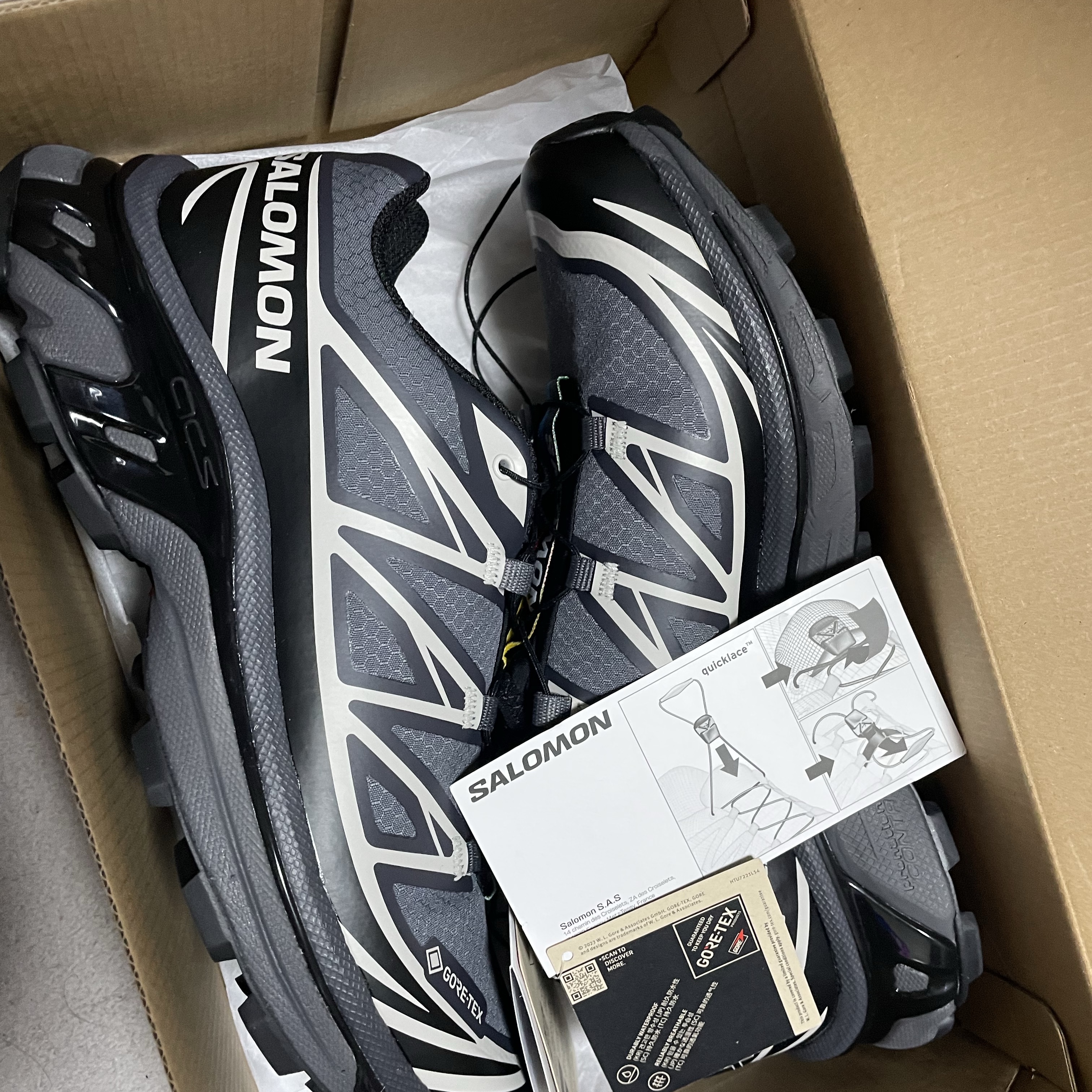 Salomon XT-6 Gore-Tex Black Ebony 착용 스타일