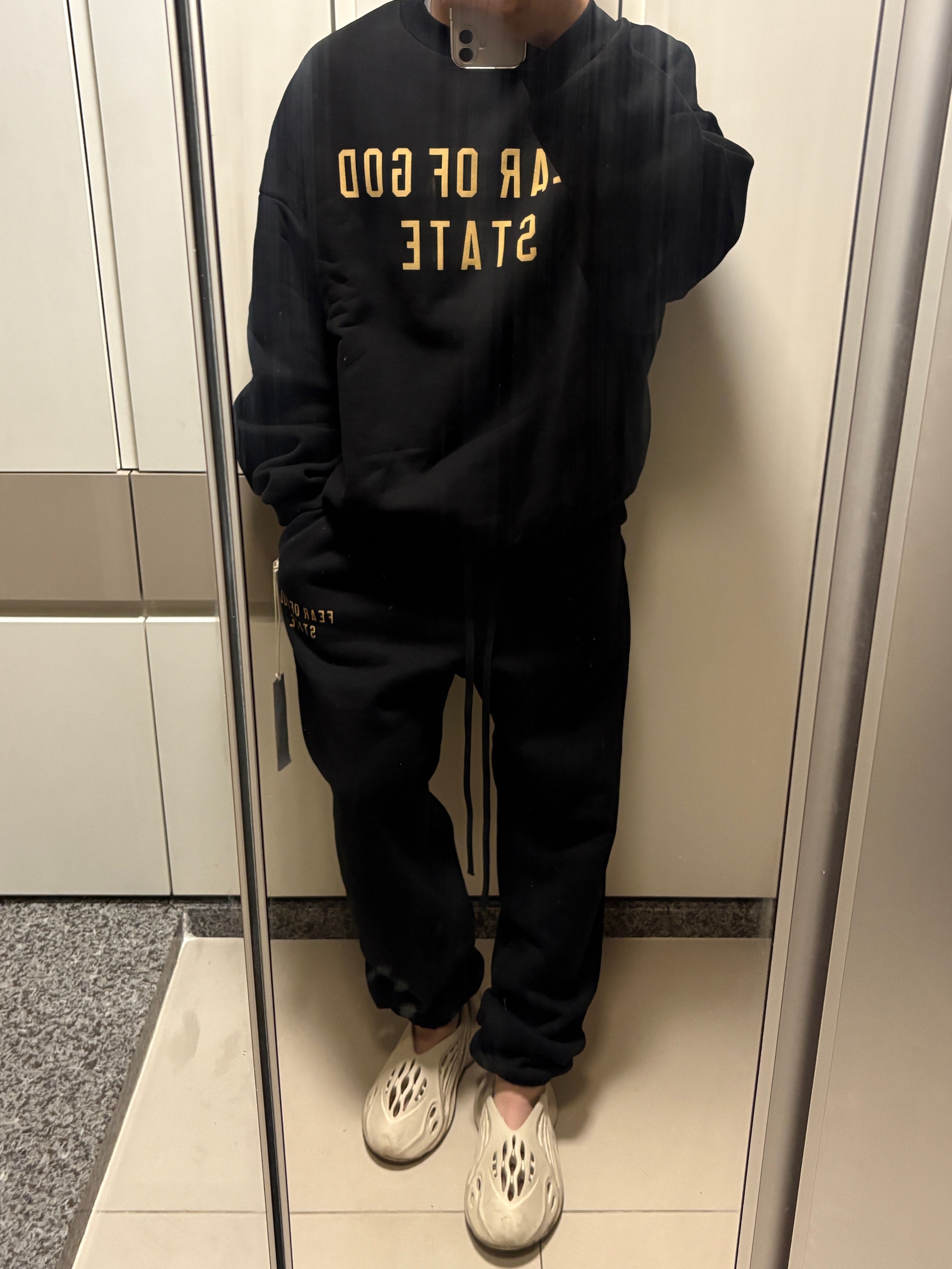 Essentials Fleece State Crewneck Black - 24FW, Essentials Fleece Essential State Sweatpant Black - 24FW 착용 스타일