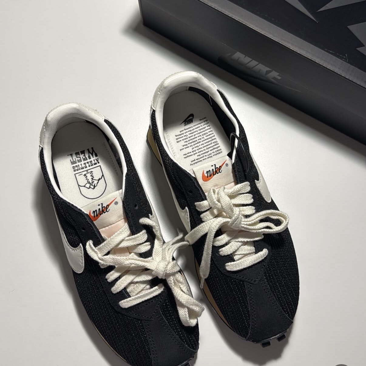 Nike LD-1000 SP Black and Sail 착용 스타일 - 5