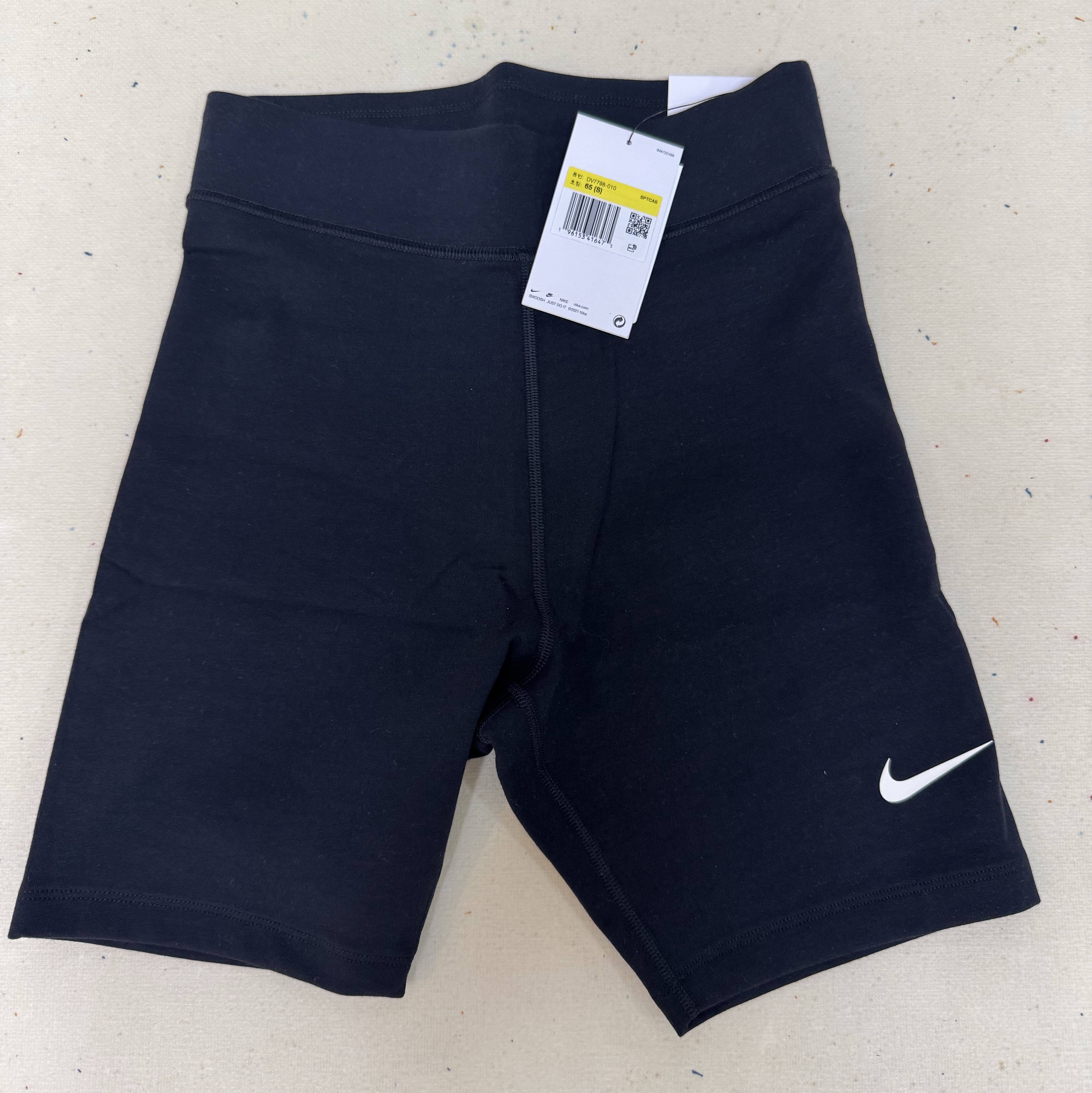 (W) Nike NSW Classics High Waisted 8 Inch Biker Shorts Black - Asia 착용 스타일