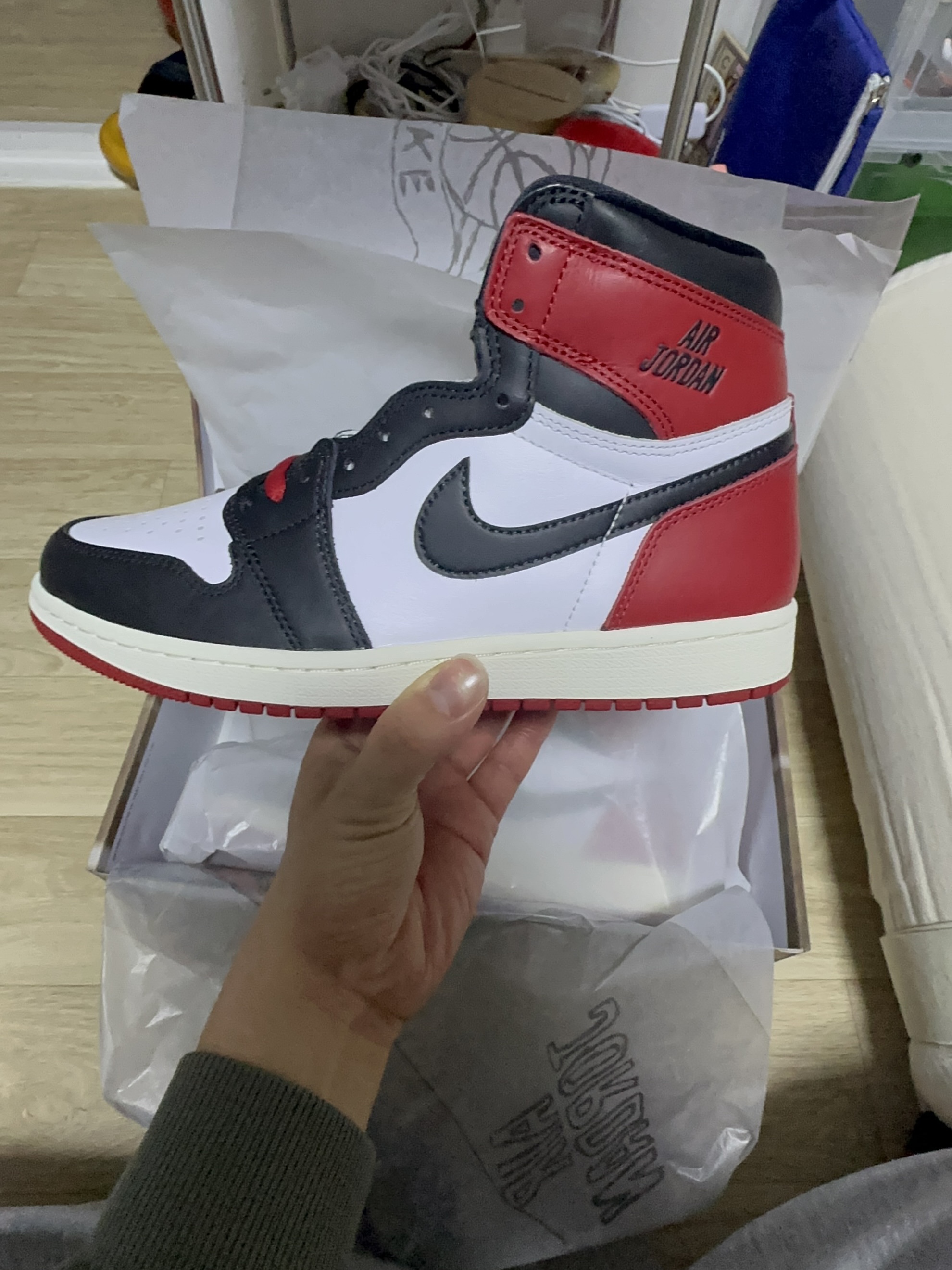 Jordan 1 Retro High OG Black Toe 착용 스타일