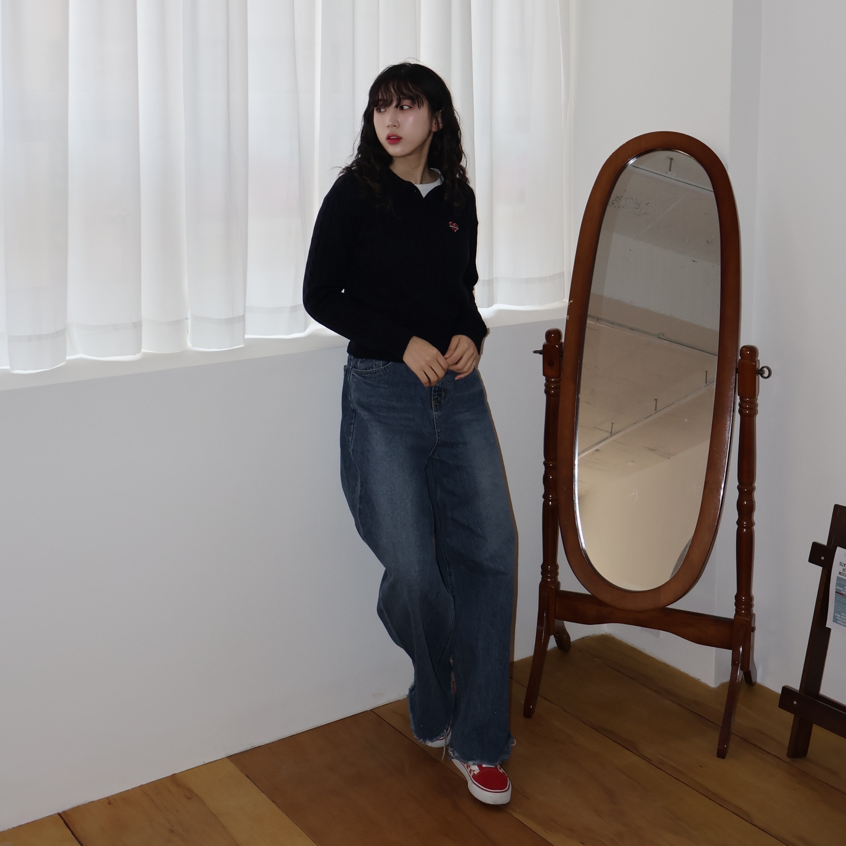 반스 볼트 OG 어센틱 LX 레이싱 레드 체커보드 토 착용 스타일 - 2