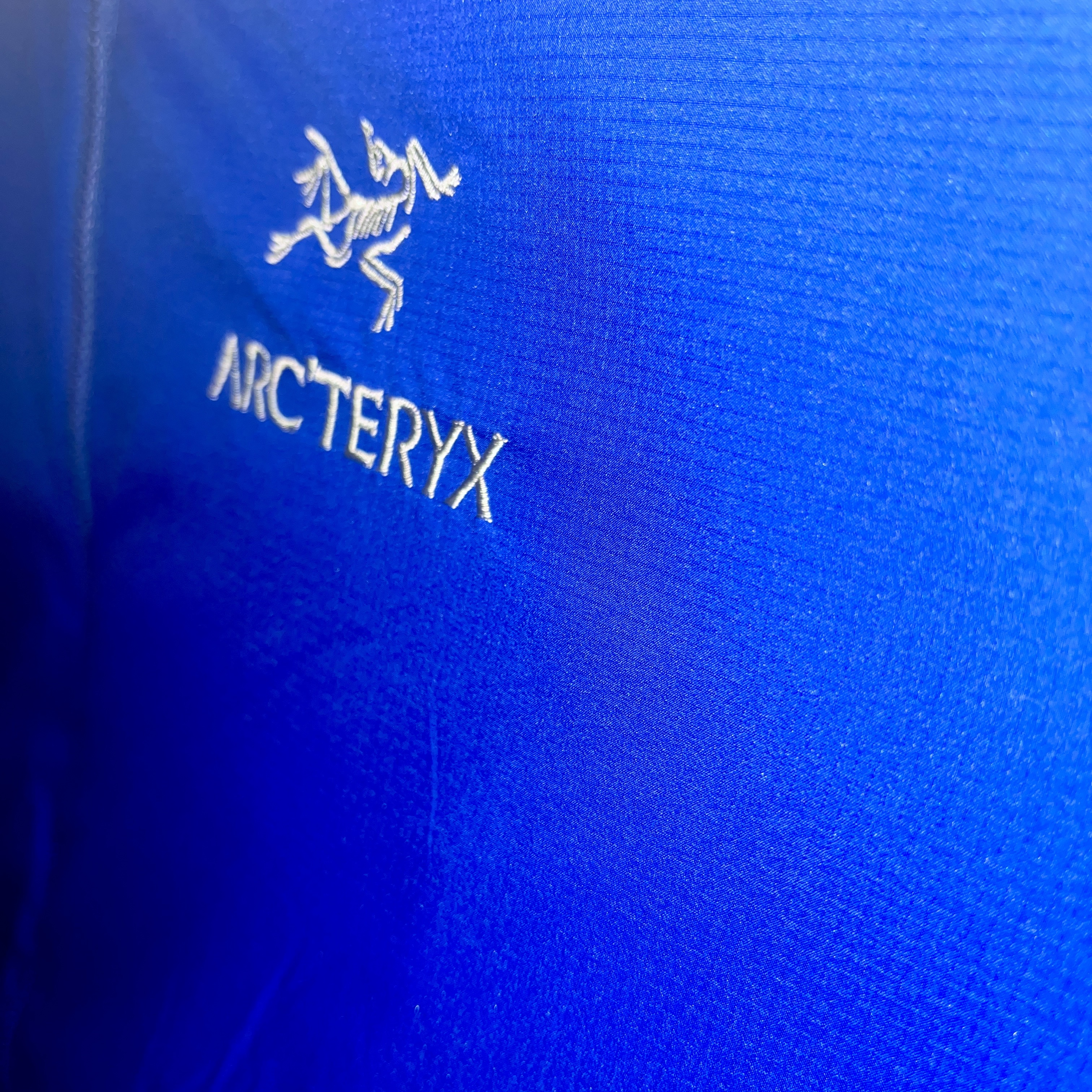 Arc'teryx Atom SL Hoody Vitality II 착용 스타일