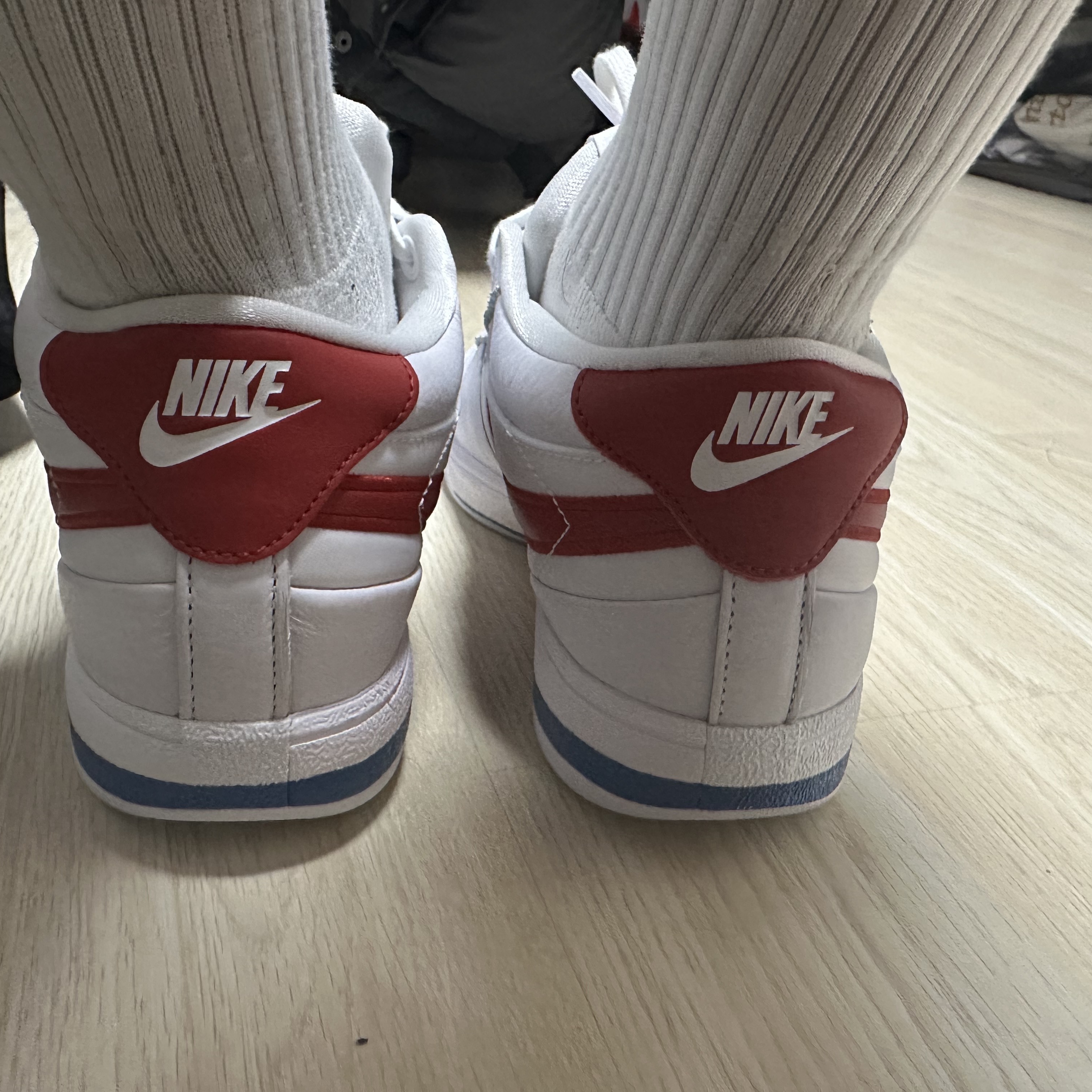 Nike Book 1 EP Forrest Gump 착용 스타일 - 3