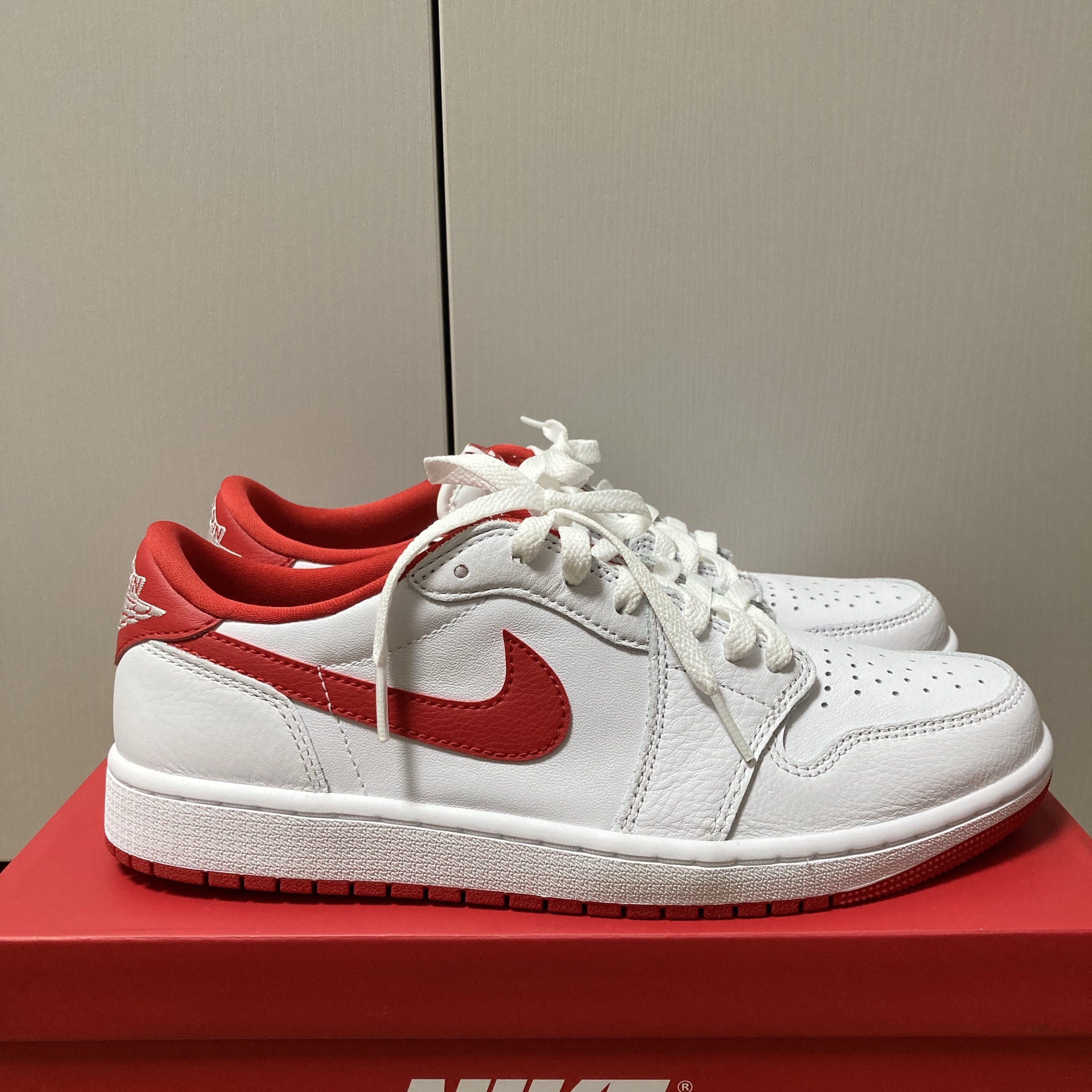 Jordan 1 Retro Low OG University Red 착용 스타일